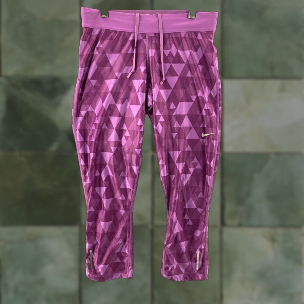 Nike Nike Womens Medium Athletic Capri Yoga Pants Purple Size 32" / US 10 / IT 46 - 1 Thumbnail