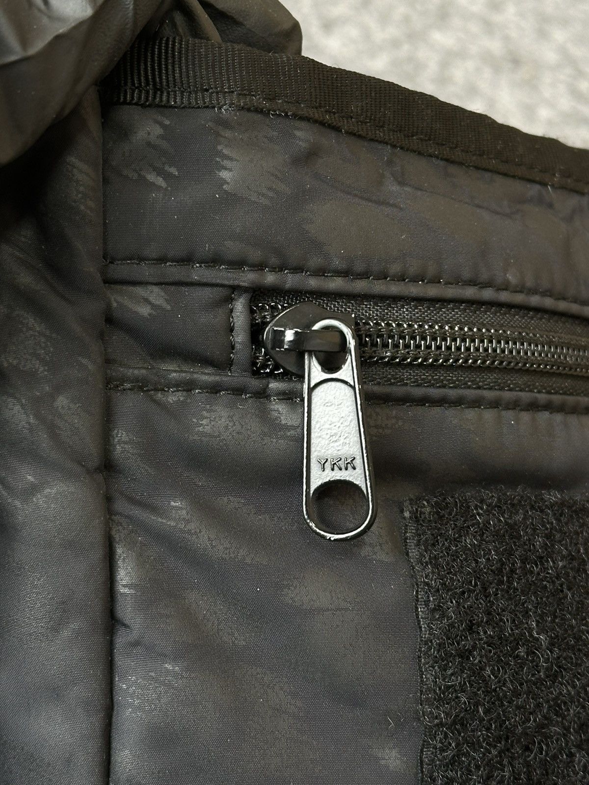 Porter Porter messenger bag with a wrinkled nylon. Size ONE SIZE - 11 Thumbnail