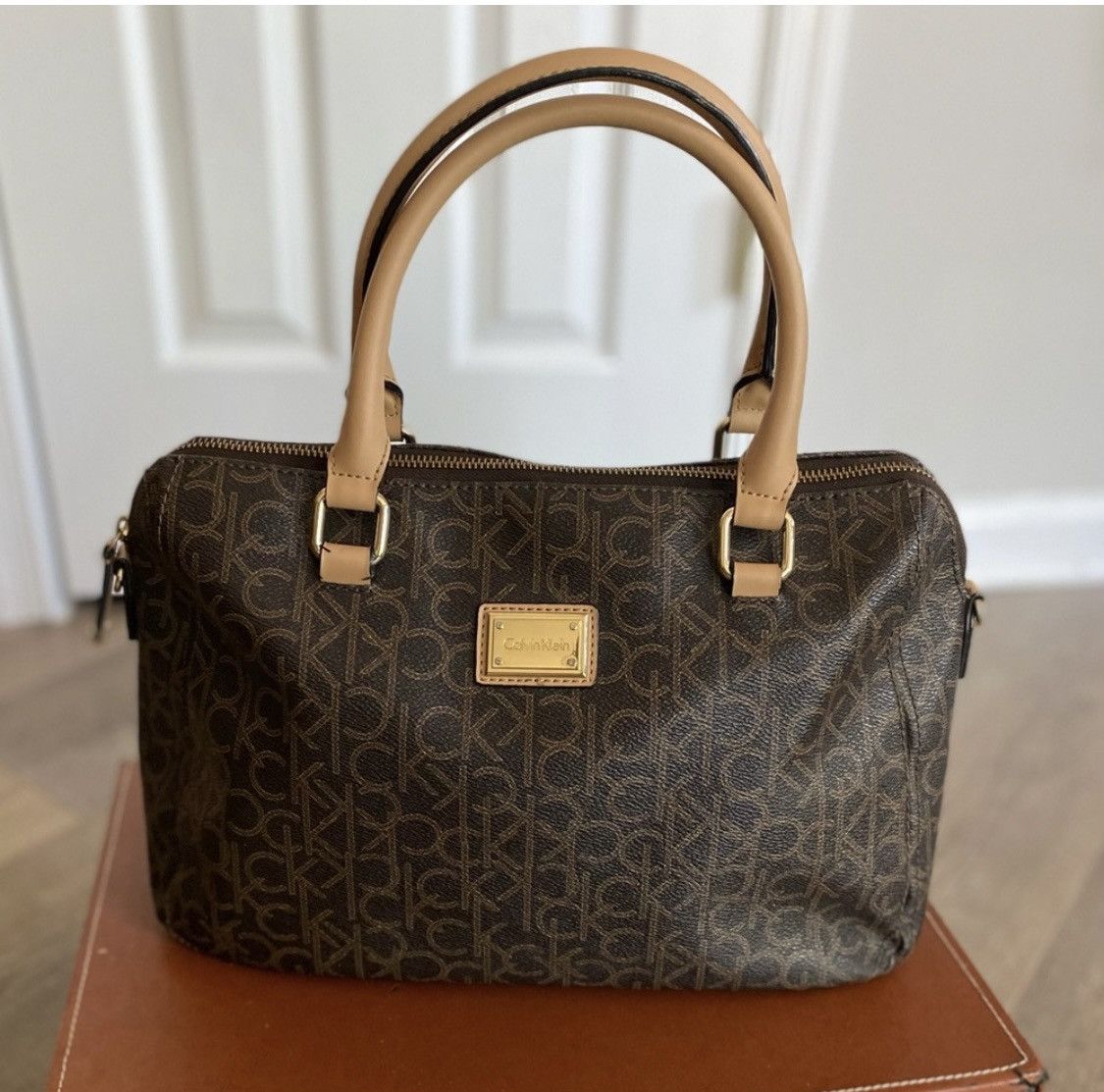 CALVIN KLEIN LEATHER CK LOGO SATCHEL PURSE HANDBAG