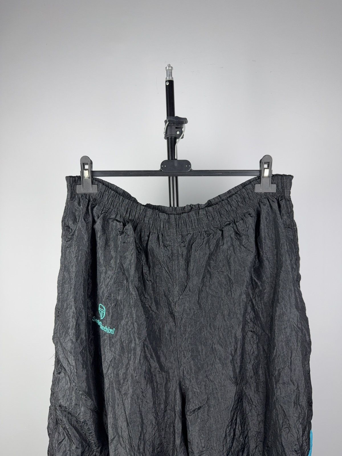 Sergio Tacchini Vintage Sergio Tacchini Crinkle Nylon Track Pants Y2K L Size US 36 / EU 52 - 2 Thumbnail