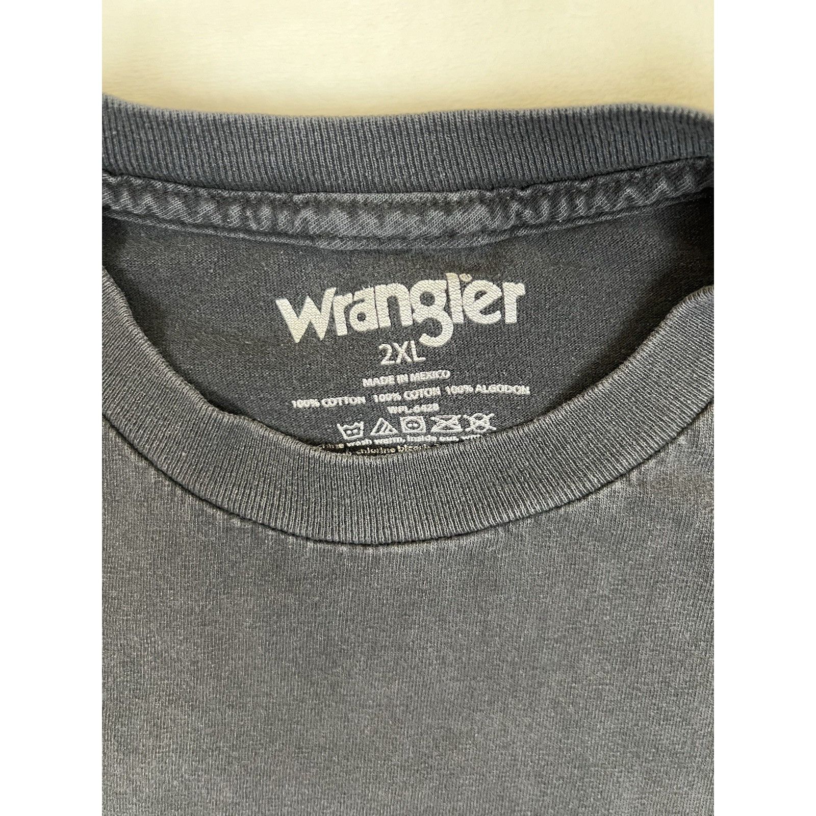 Wrangler Vintage Wrangler T-Shirt Size 2XL Biker Eagles Bull Y2K Blac Size US XXL / EU 58 / 5 - 6 Thumbnail