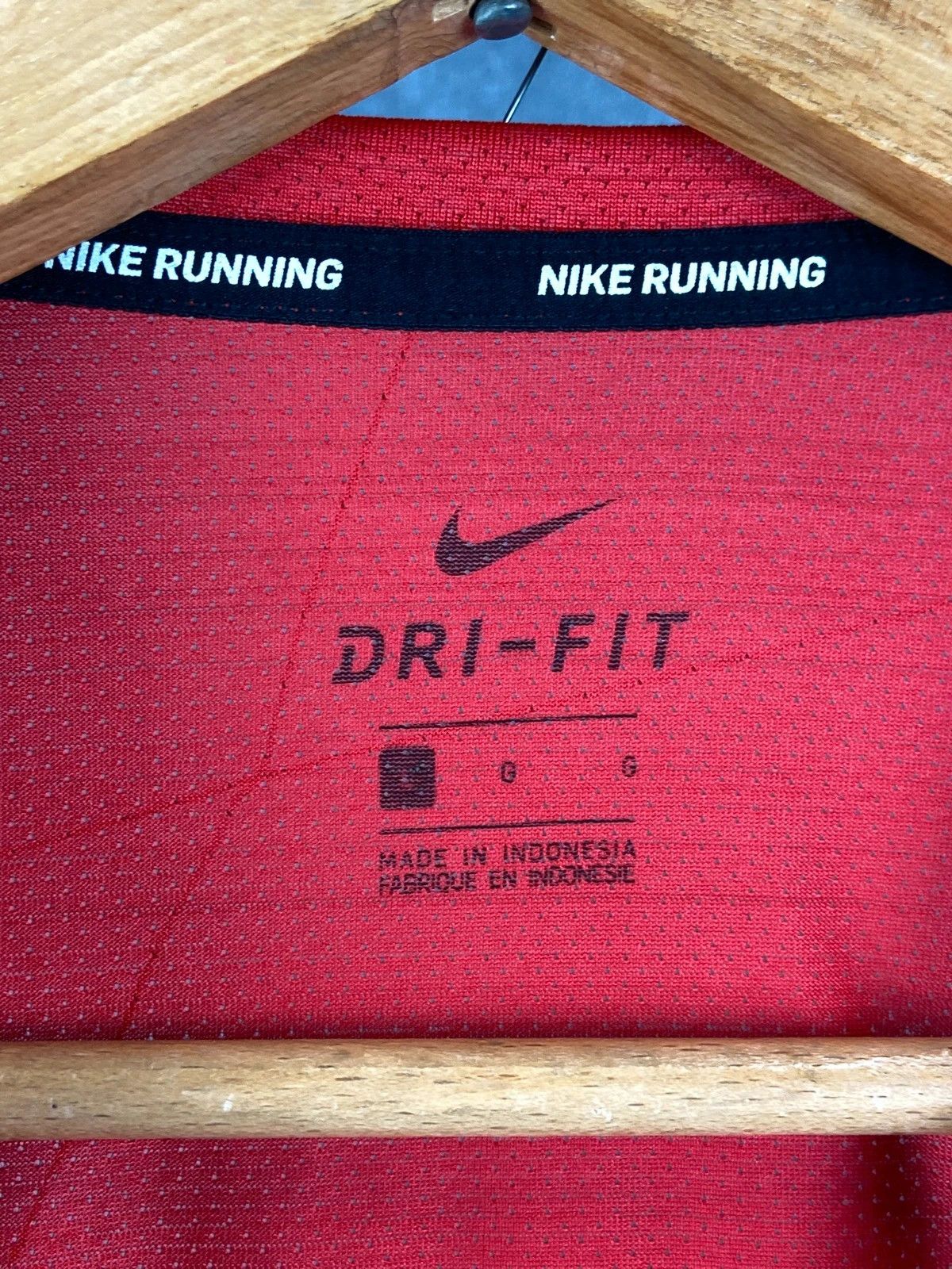 Nike Nike Red Sport Tee / Clean Athletic Daily (L) Size US L / EU 52-54 / 3 - 3 Thumbnail