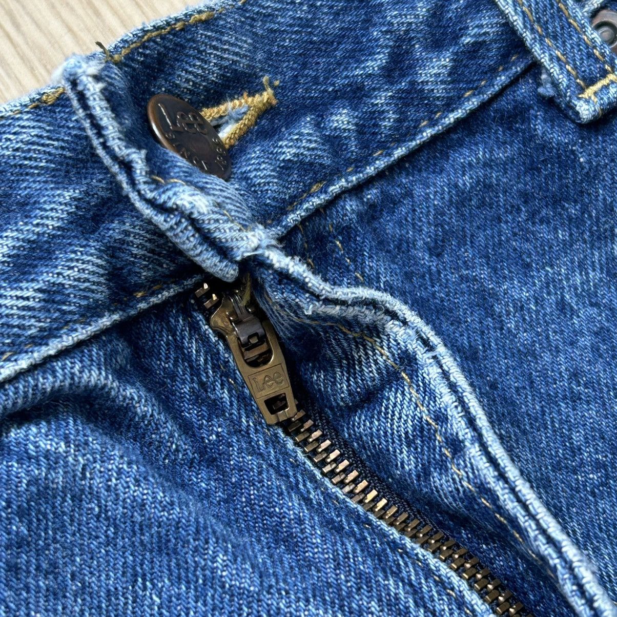 Lee Vintage 90s Lee Dark Wash Distressed Denim Jeans Size US 32 / EU 48 - 5 Thumbnail