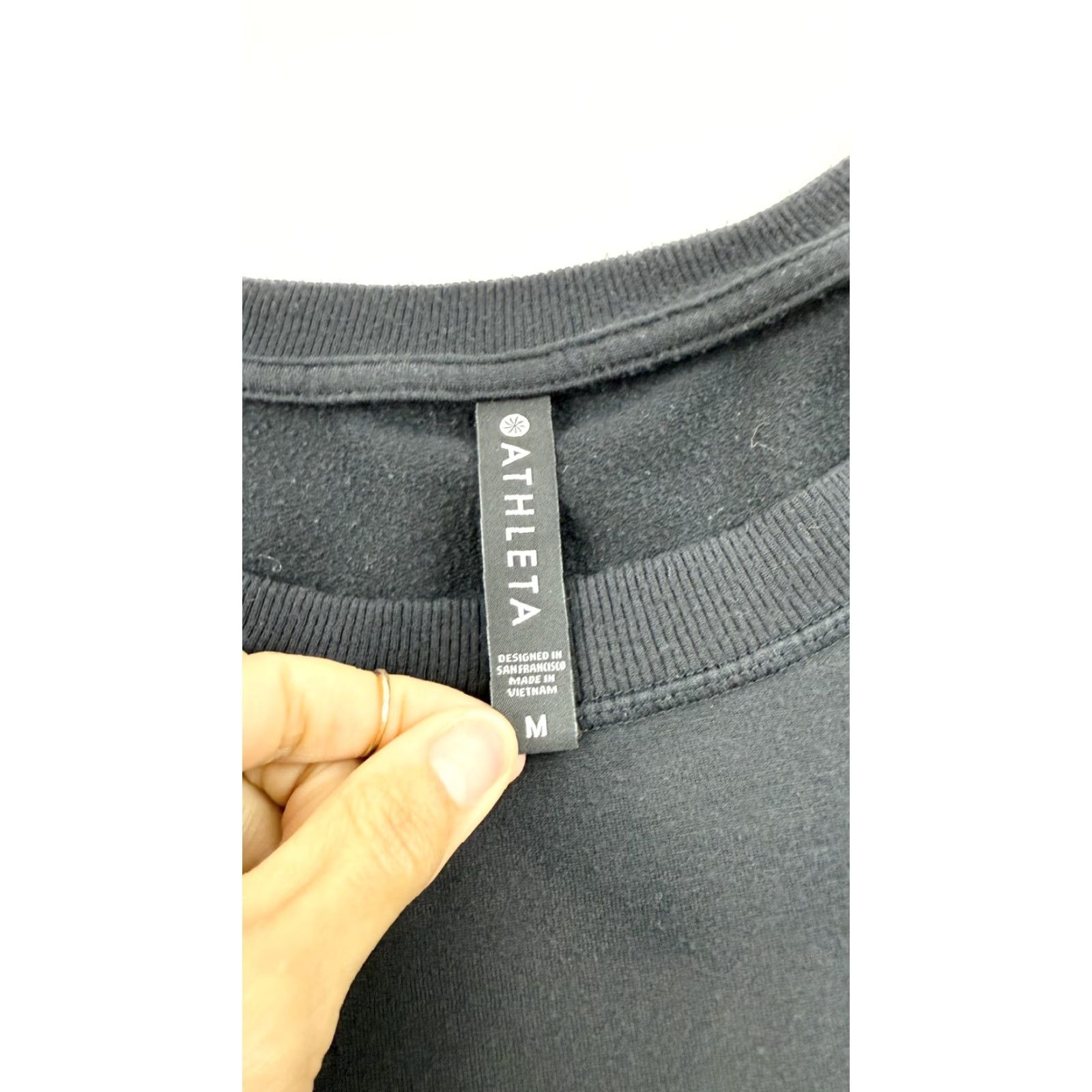 Athleta Athleta Sweater Womens Medium Black Pullover Long Sleeve Lightweight Modal Blend Top Size M / US 6-8 / IT 42-44 - 4 Thumbnail