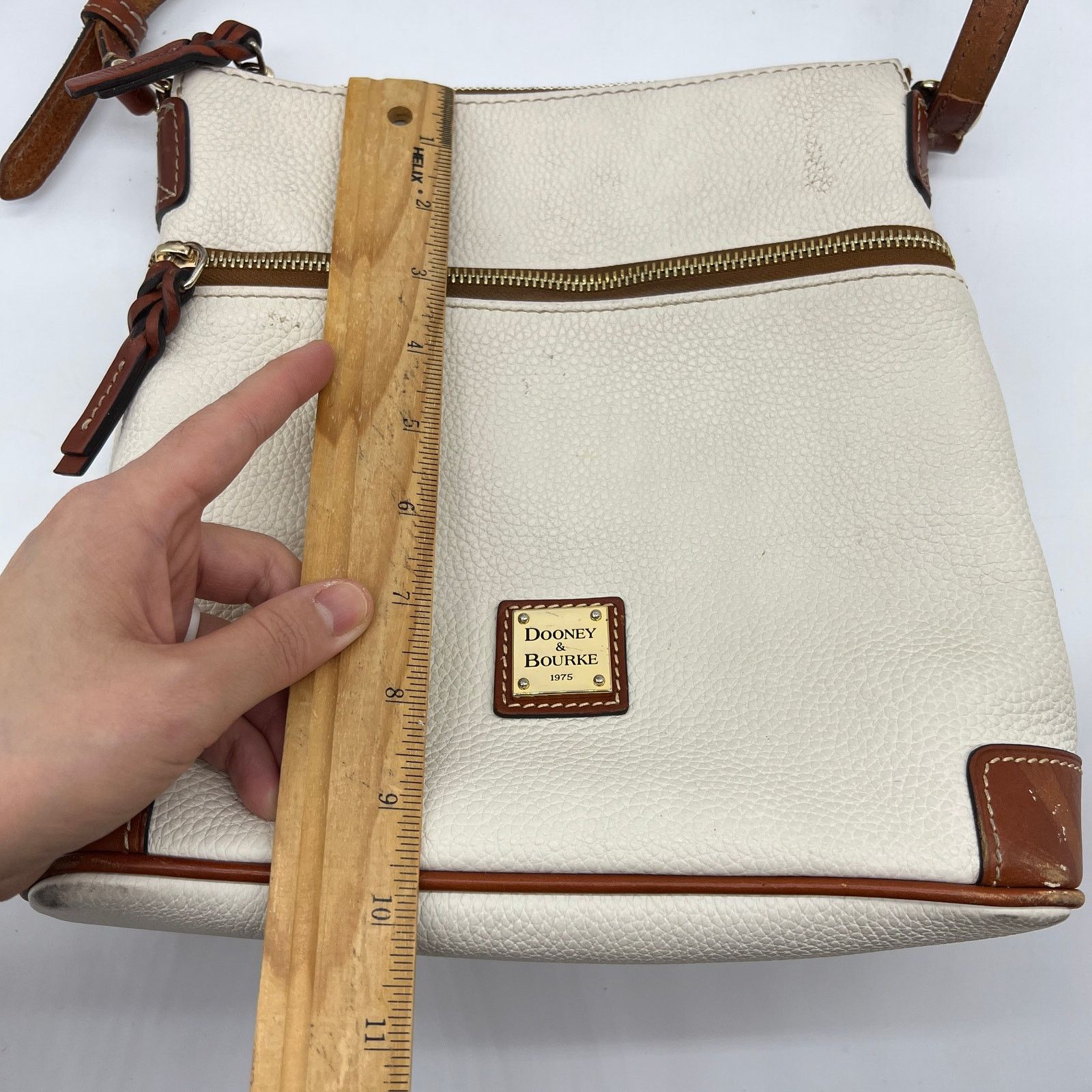 Dooney & Bourke Dooney & Bourke Pebble Leather Crossbody Purse White Size ONE SIZE - 15 Thumbnail