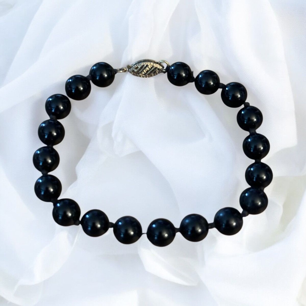 Vintage Vintage black glass bead bracelet Size ONE SIZE - 1 Thumbnail