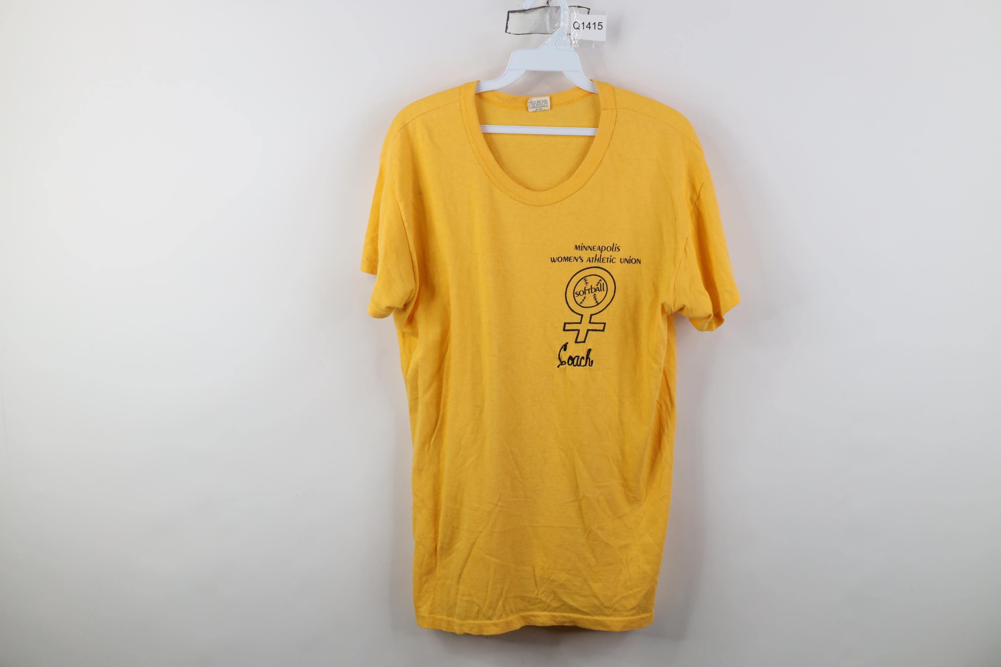 Vintage Vintage 70s Minneapolis Athletic Union Softball T-Shirt USA Size L / US 10 / IT 46 - 1 Thumbnail