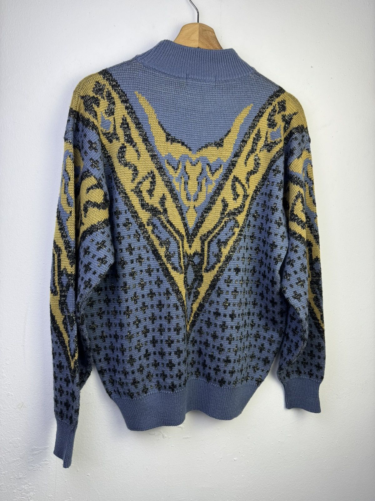 Vintage Vintage Uomo geometric pattern pullover sweater. Size M / US 6-8 / IT 42-44 - 6 Thumbnail
