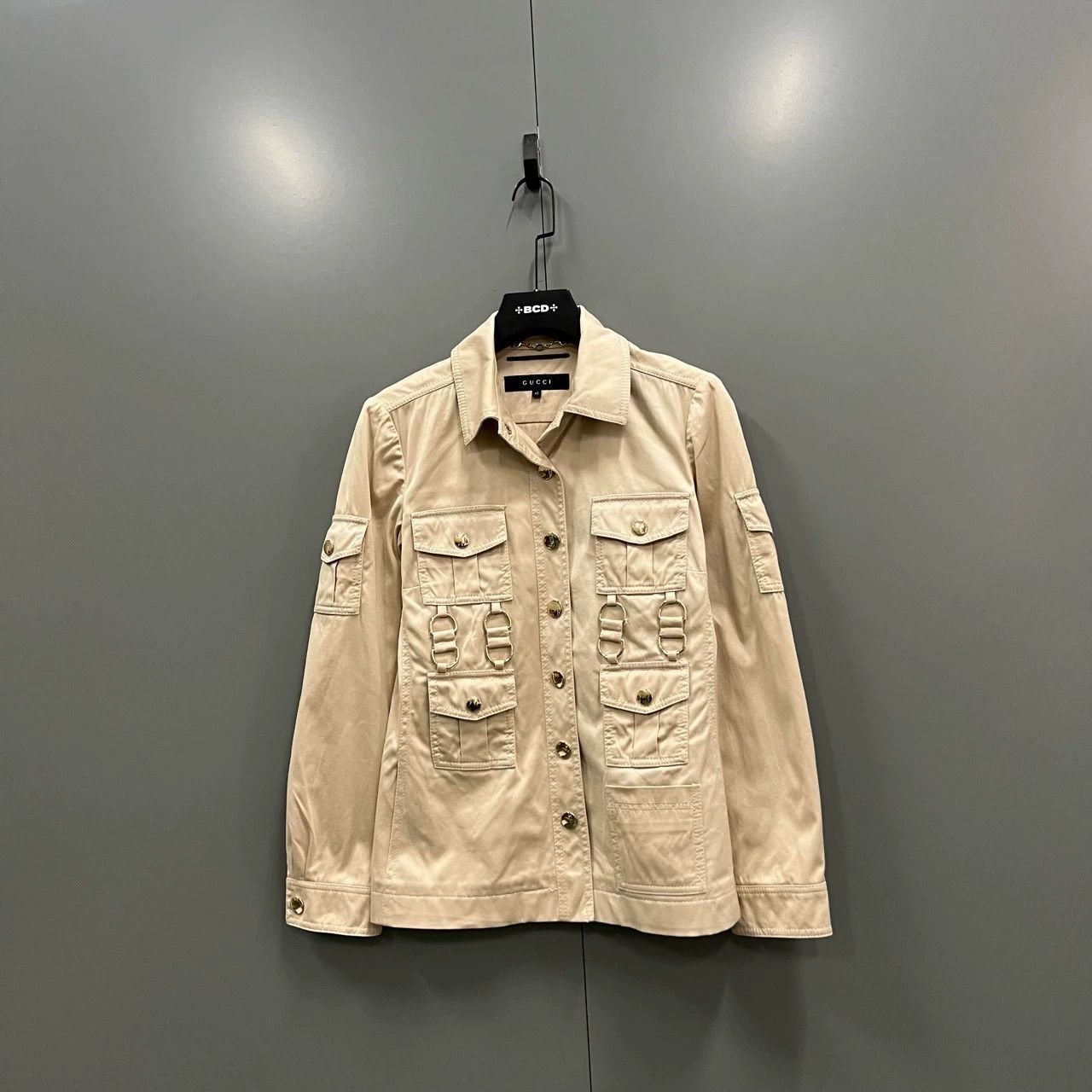 Gucci beige multi-pocket work jacket by gucci Size US M / EU 48-50 / 2 - 1 Thumbnail