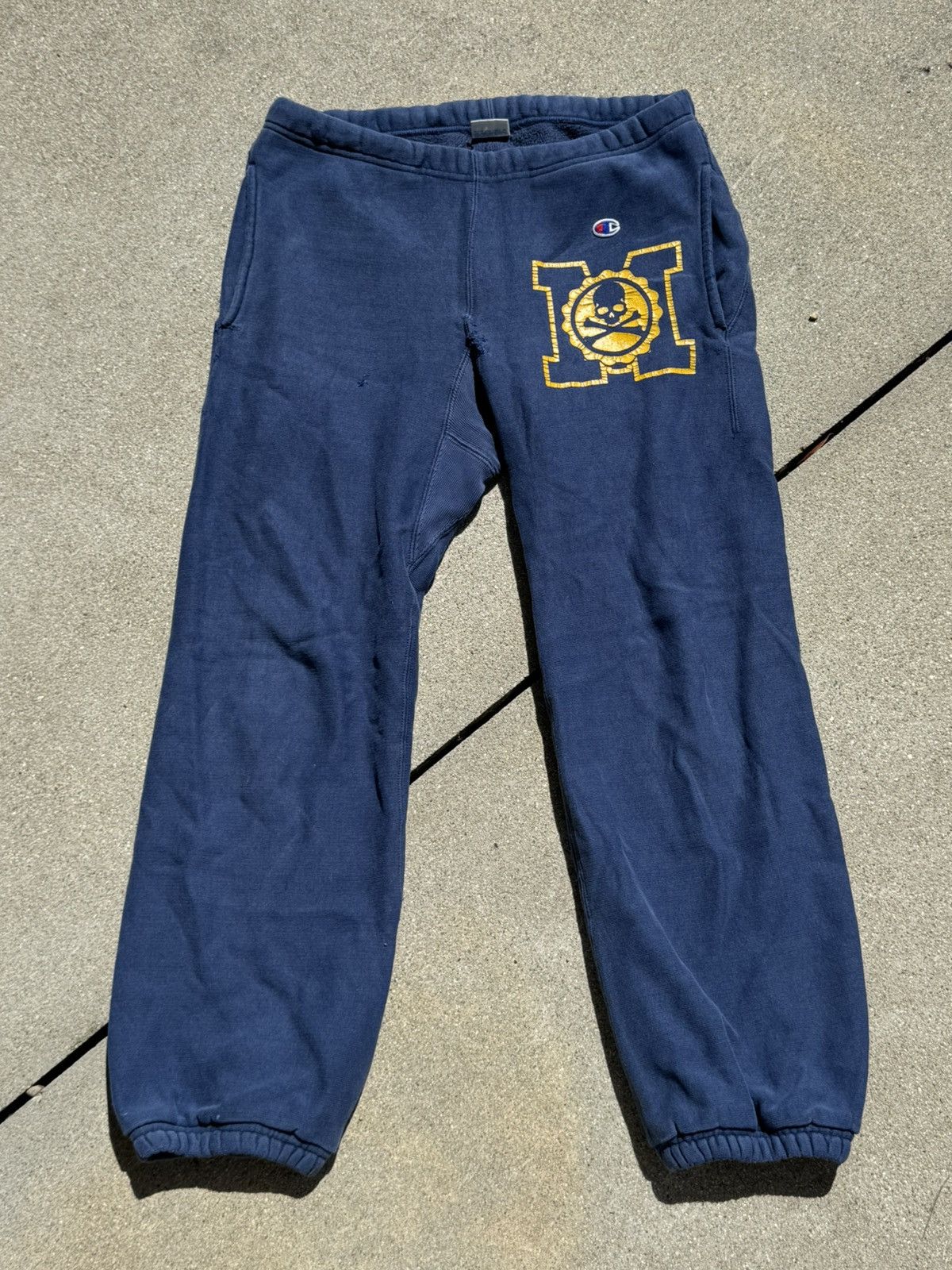 Mastermind Japan Champion x Mastermind Japan Sweatpants Size US 32 / EU 48 - 1 Thumbnail
