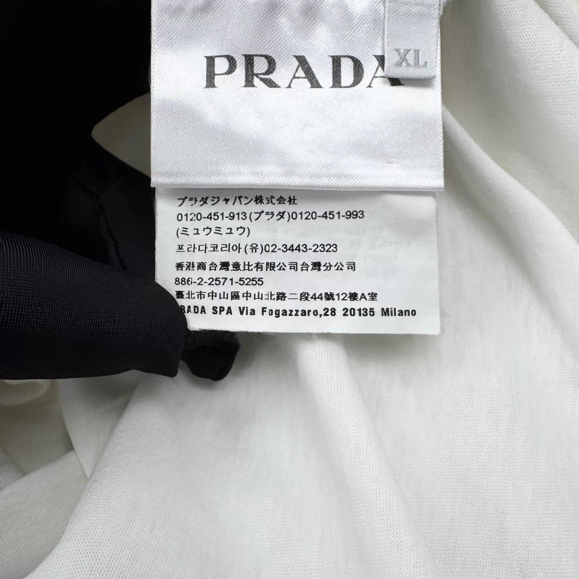 Prada Prada White Back Embossed Tri Logo Short Unisex XL Size XL / US 12-14 / IT 48-50 - 5 Thumbnail