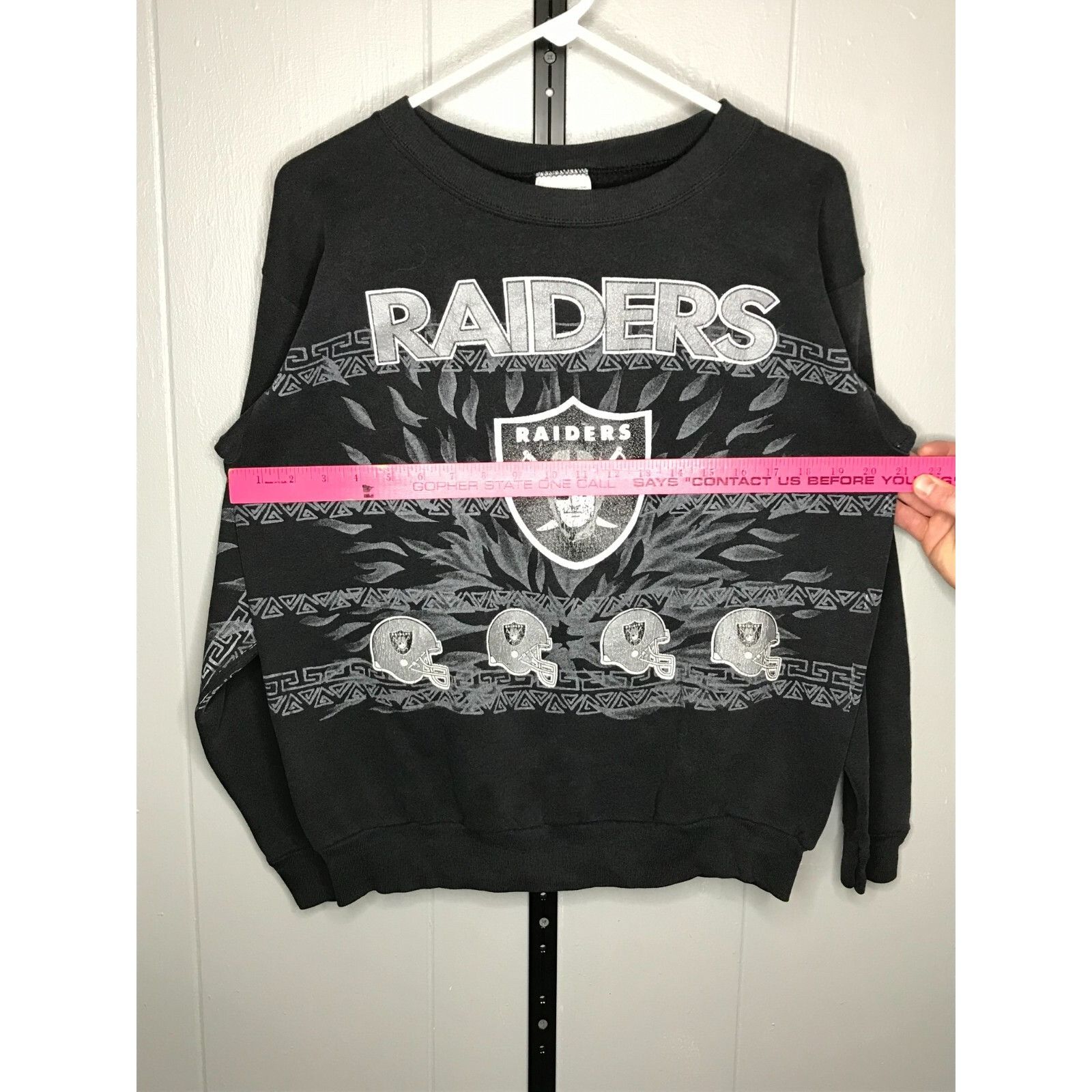 NFL × Tultex Vintage Los Angeles Raiders Aztec Sweatshirt NFL 90s Crewnec Size US M / EU 48-50 / 2 - 5 Thumbnail