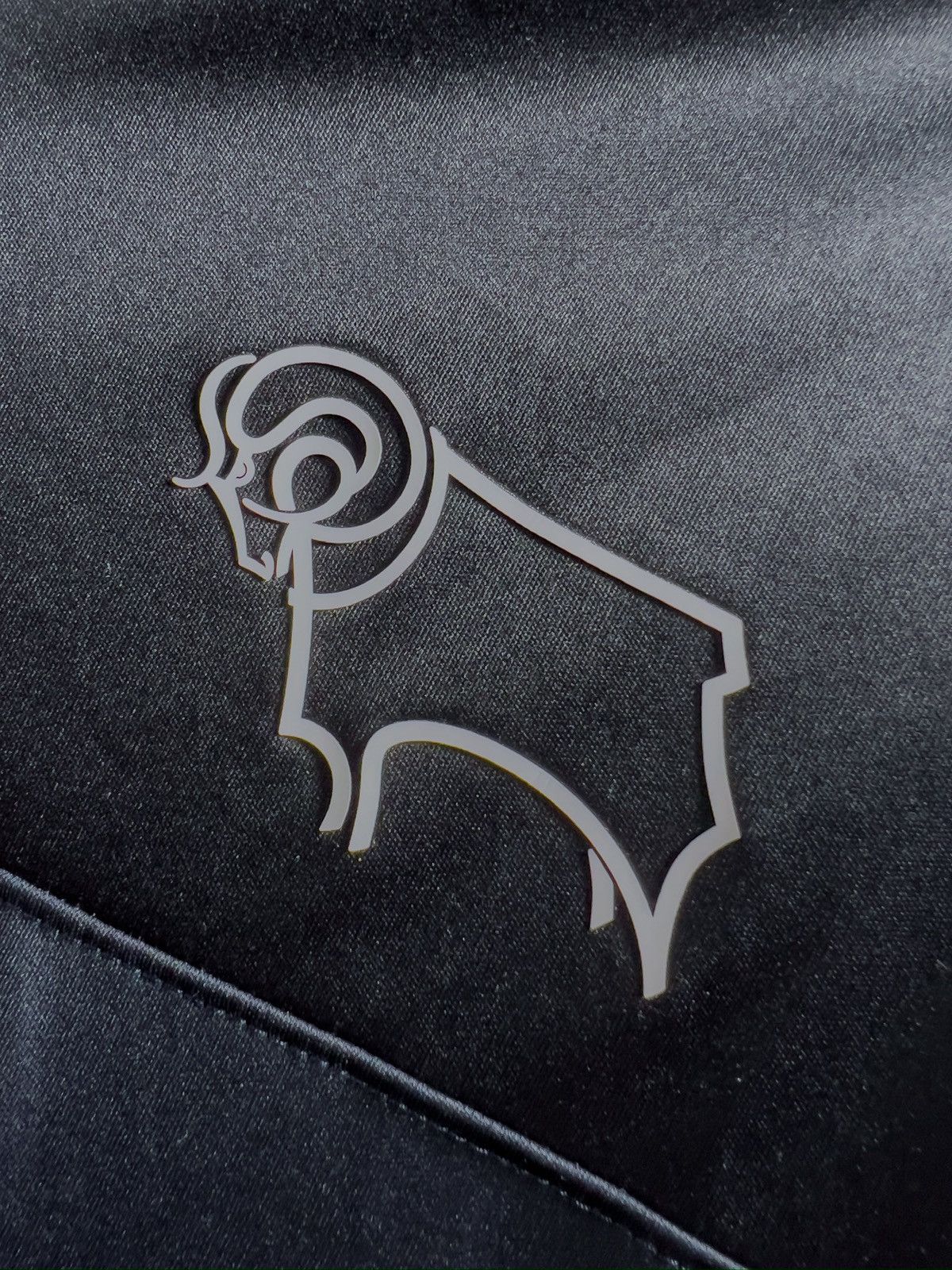 Umbro Umbro Derby County 2016-2017 Away Jersey Size US L / EU 52-54 / 3 - 4 Thumbnail