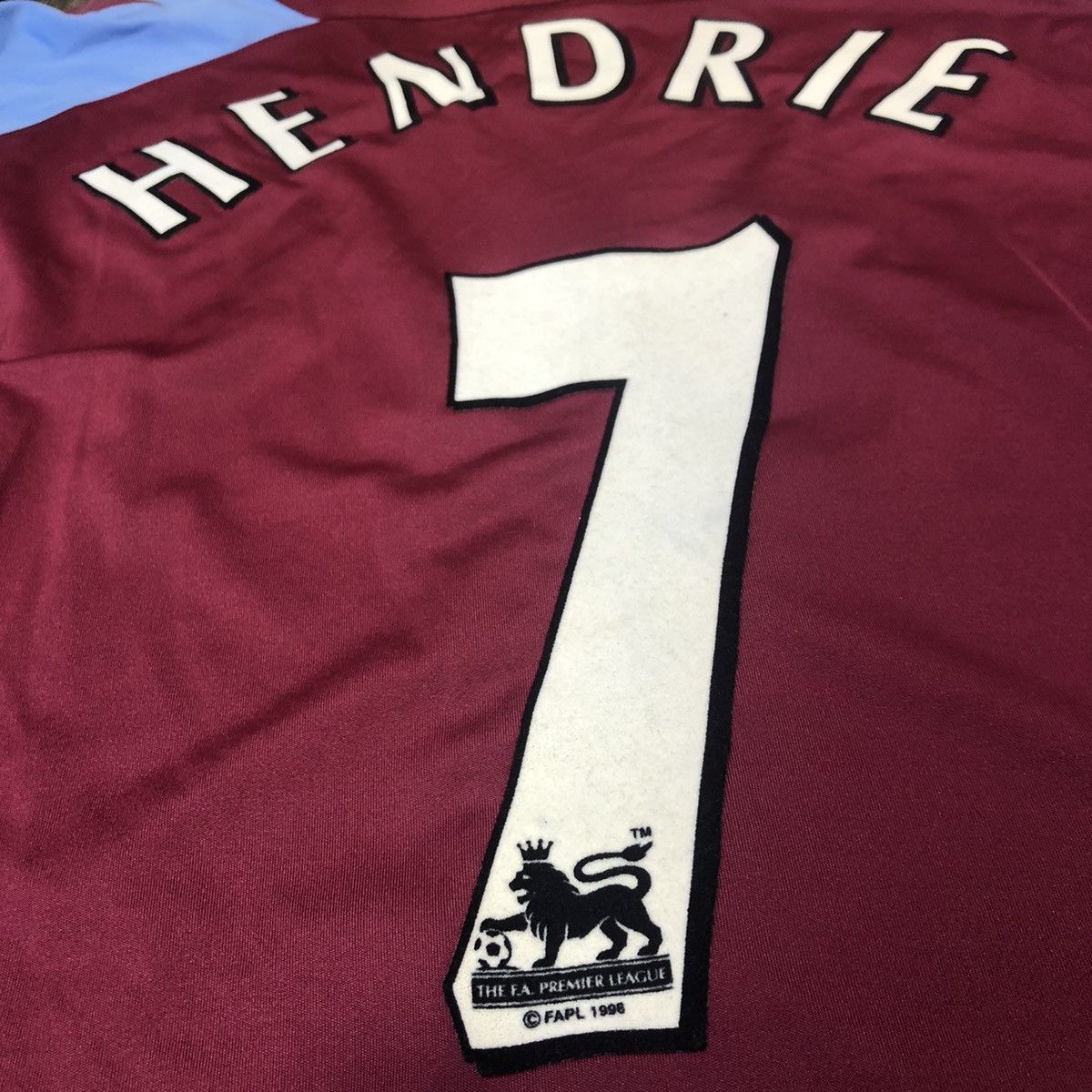 Hummel Aston Villa 04/05 Longsleeves home shirt #7 Hendrie Size US XXL / EU 58 / 5 - 5 Thumbnail