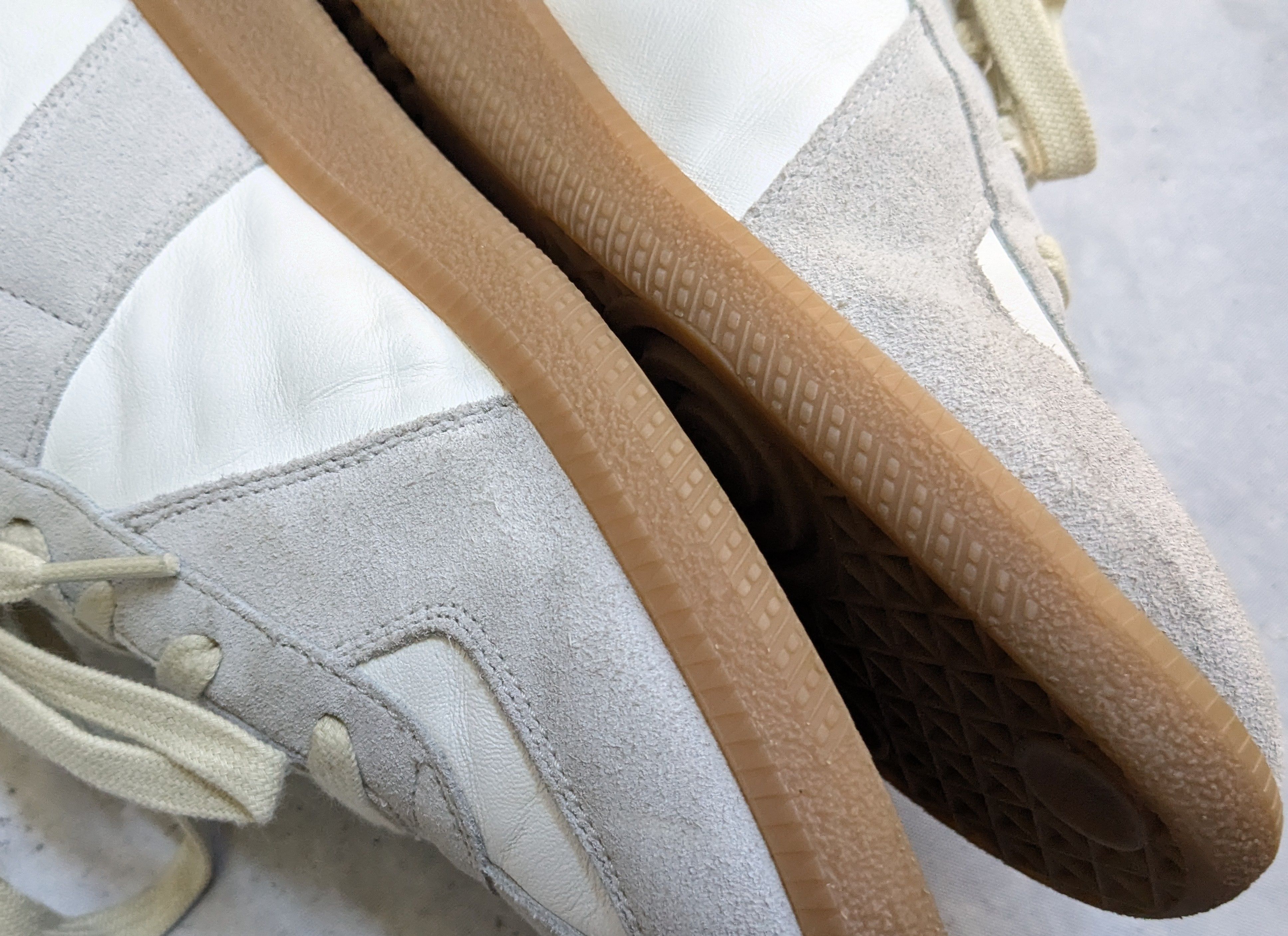 Maison Margiela Maison Margiela Replica GAT 11 44 White Gray Gum Low Tops Size US 11 / EU 44 - 9 Thumbnail