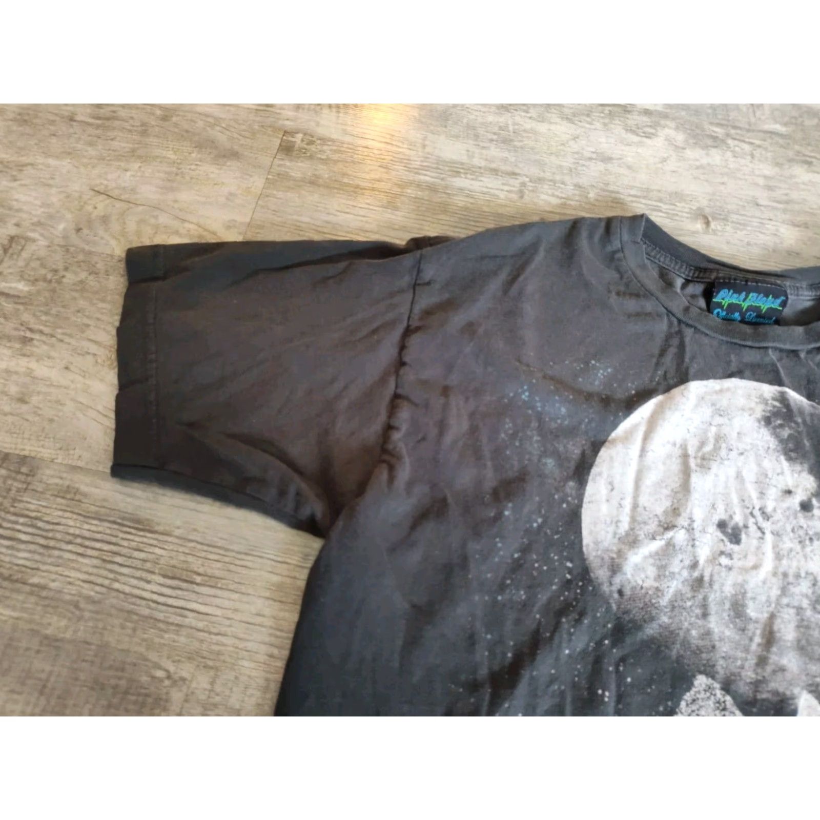 Vintage VINTAGE Pink Floyd T-Shirt 2009 Dark Side of the Moon Moon Graphic Gray M/L Mens Size US M / EU 48-50 / 2 - 4 Thumbnail