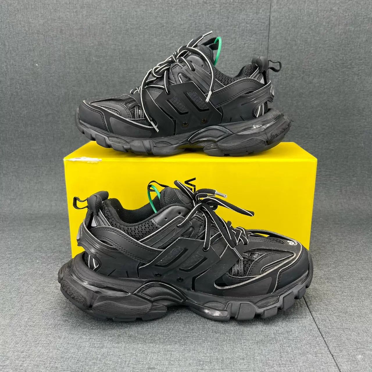 Balenciaga Balenciaga Track Black 38 New Original Box Size US 7.5 / IT 37.5 - 2 Thumbnail
