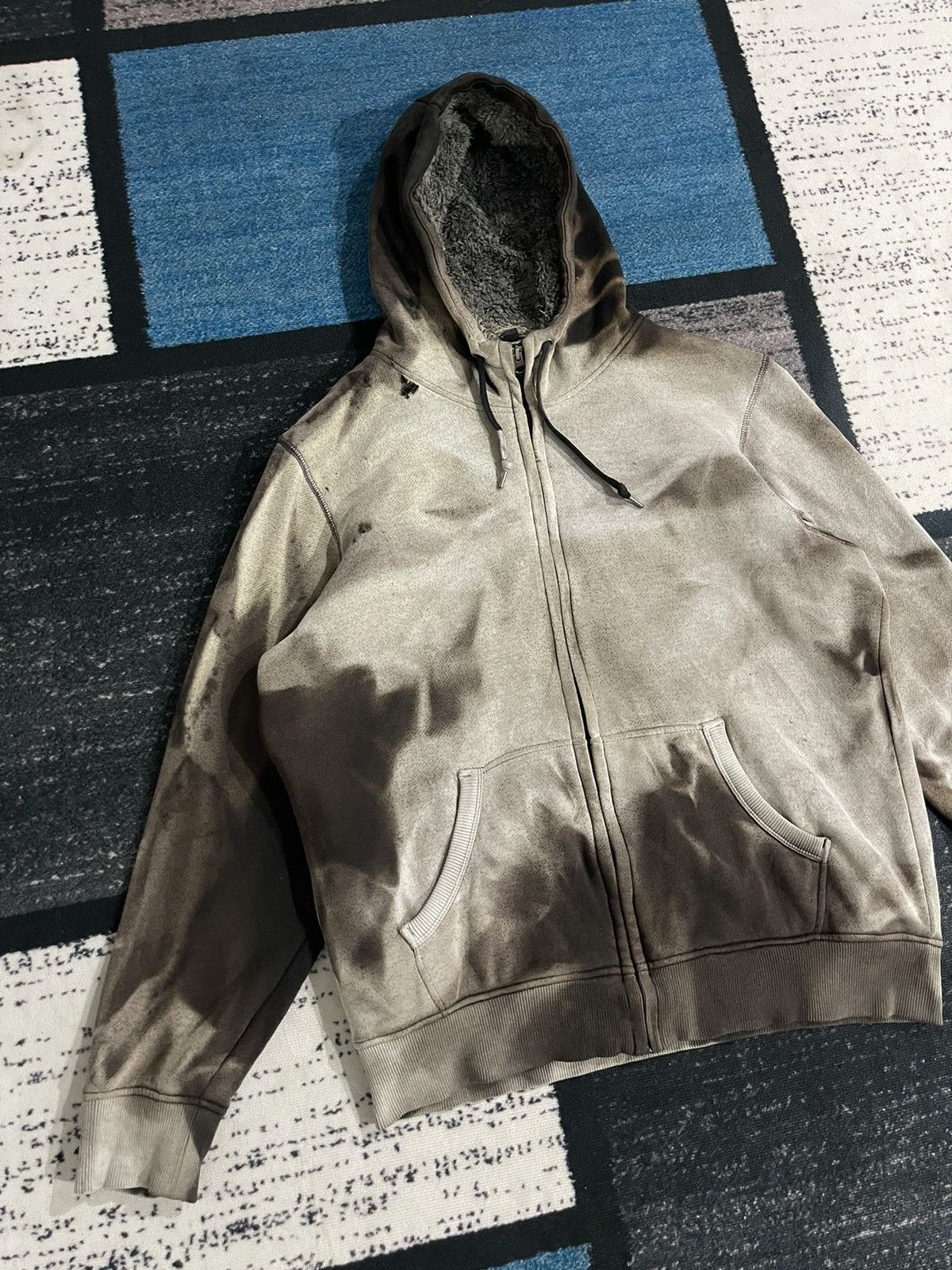 Uniqlo Uniqlo Distressed Sweatshirt Hoodie Size US XL / EU 56 / 4 - 4 Thumbnail
