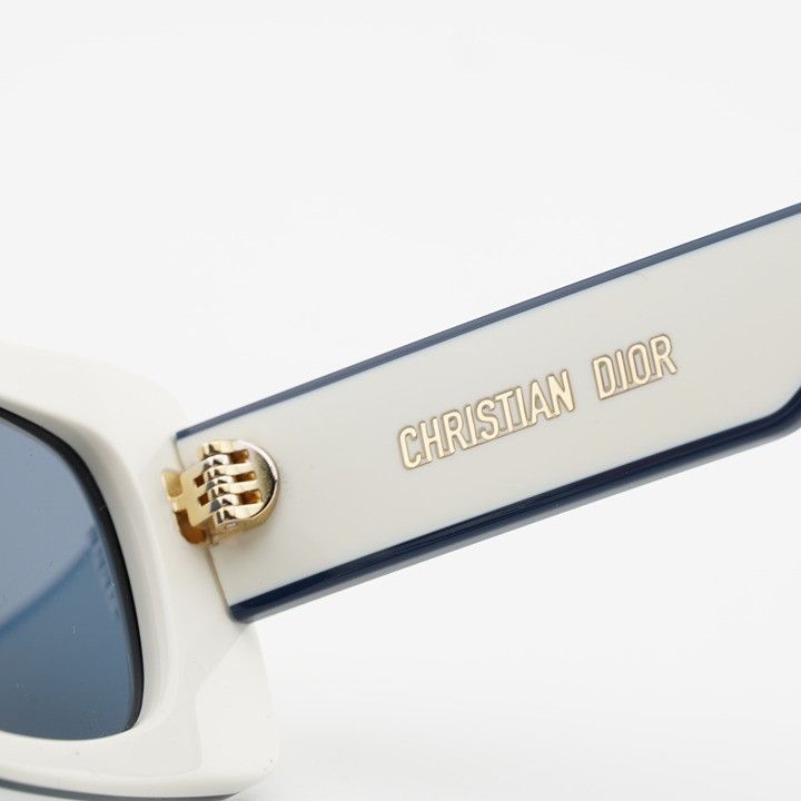 Dior Dior DIORPACIFIC S1U 95B0 Sunglasses Ivory Rectangle Frame Size ONE SIZE - 3 Thumbnail
