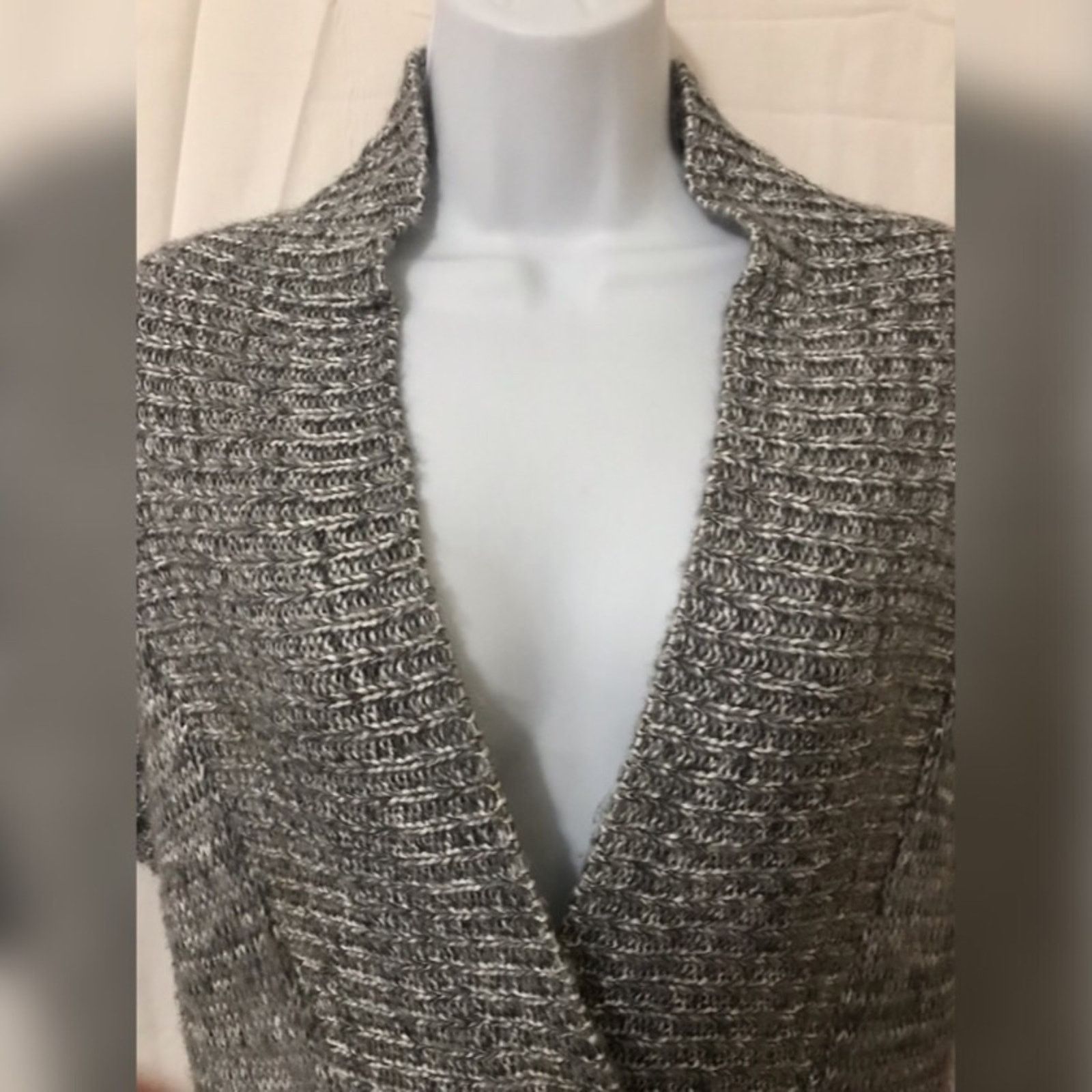 Other CATO Gray Career Short Sleeve Cardigan Sweater Size L / US 10 / IT 46 - 2 Thumbnail