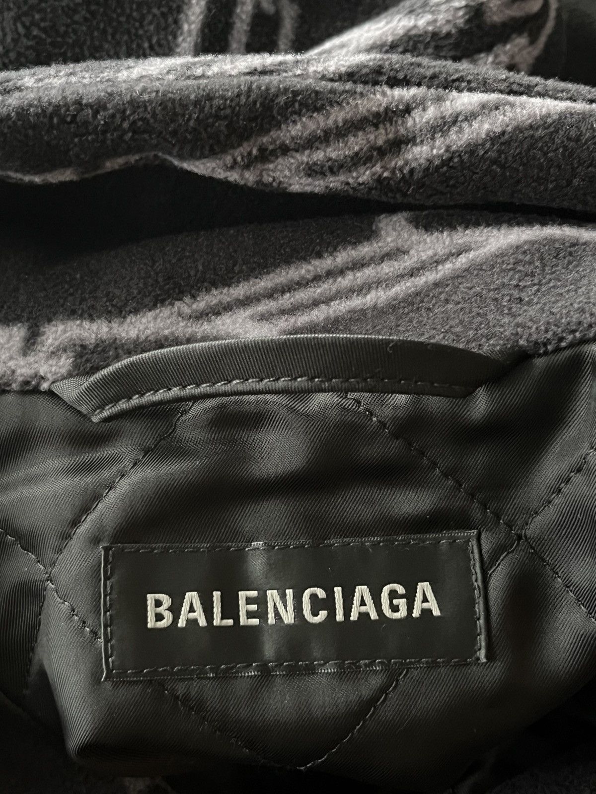 Balenciaga Super Runway Balenciaga Oversized Monogram Coat Brand New Size US XXL / EU 58 / 5 - 14 Thumbnail