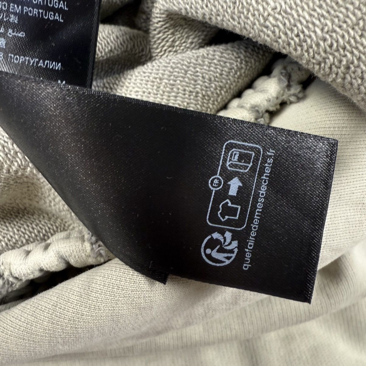 Balenciaga Balenciaga Distressed Baggy Tribal ‘Beige’ Sweatpants Size US 34 / EU 50 - 8 Thumbnail