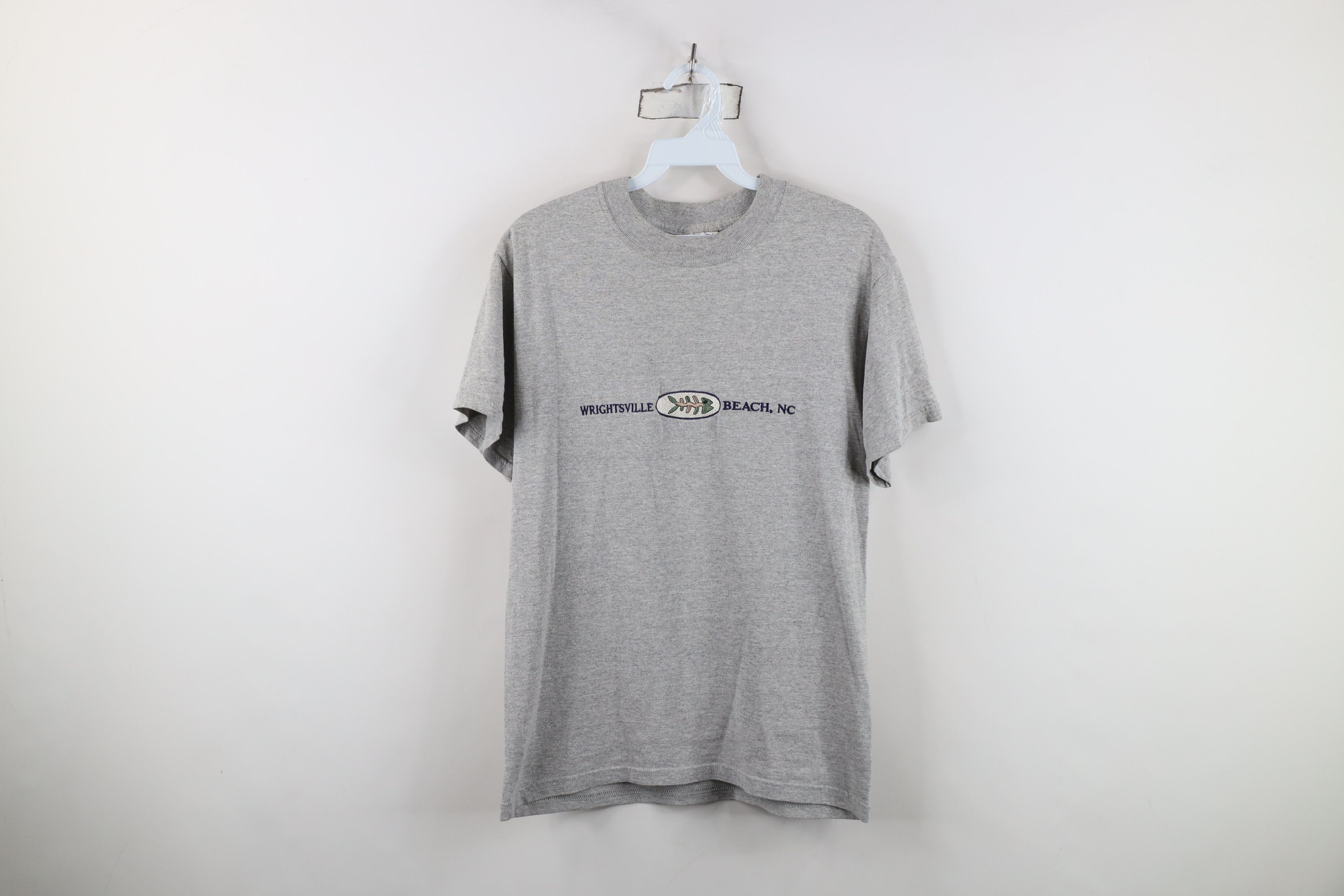 Vintage Vintage 90s Y2K Streetwear Wrightsville Beach Fish T-Shirt Size S / US 4 / IT 40 - 1 Thumbnail