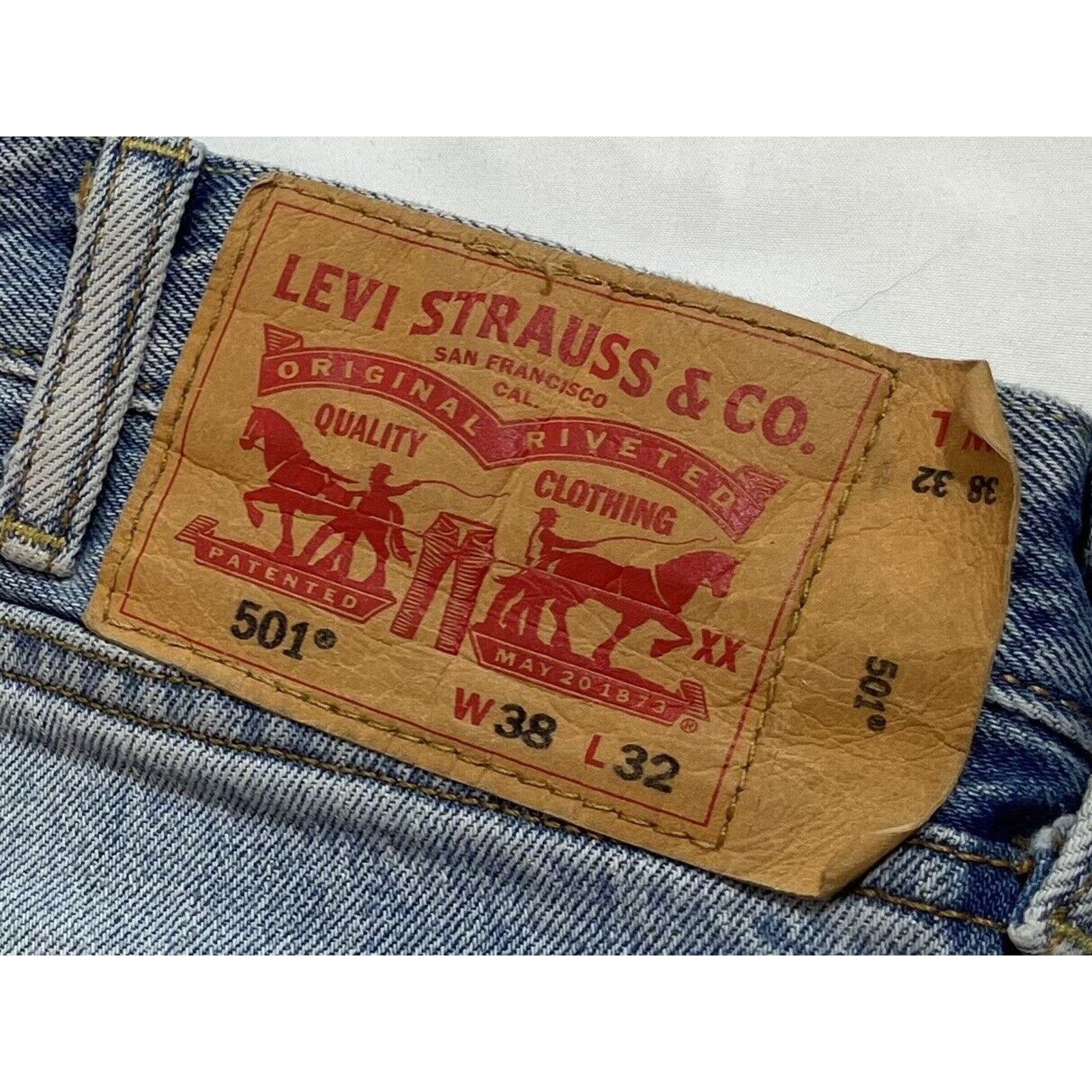 Levi's Levi Button Fly 501 38x32 Size US 38 / EU 54 - 2 Thumbnail