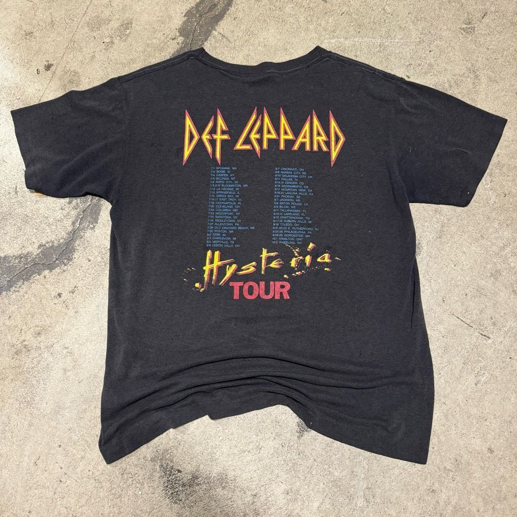 Vintage Vintage 1987 Def Leppard Hysteria Tour Band Graphic T-shirt Size US M / EU 48-50 / 2 - 6 Thumbnail
