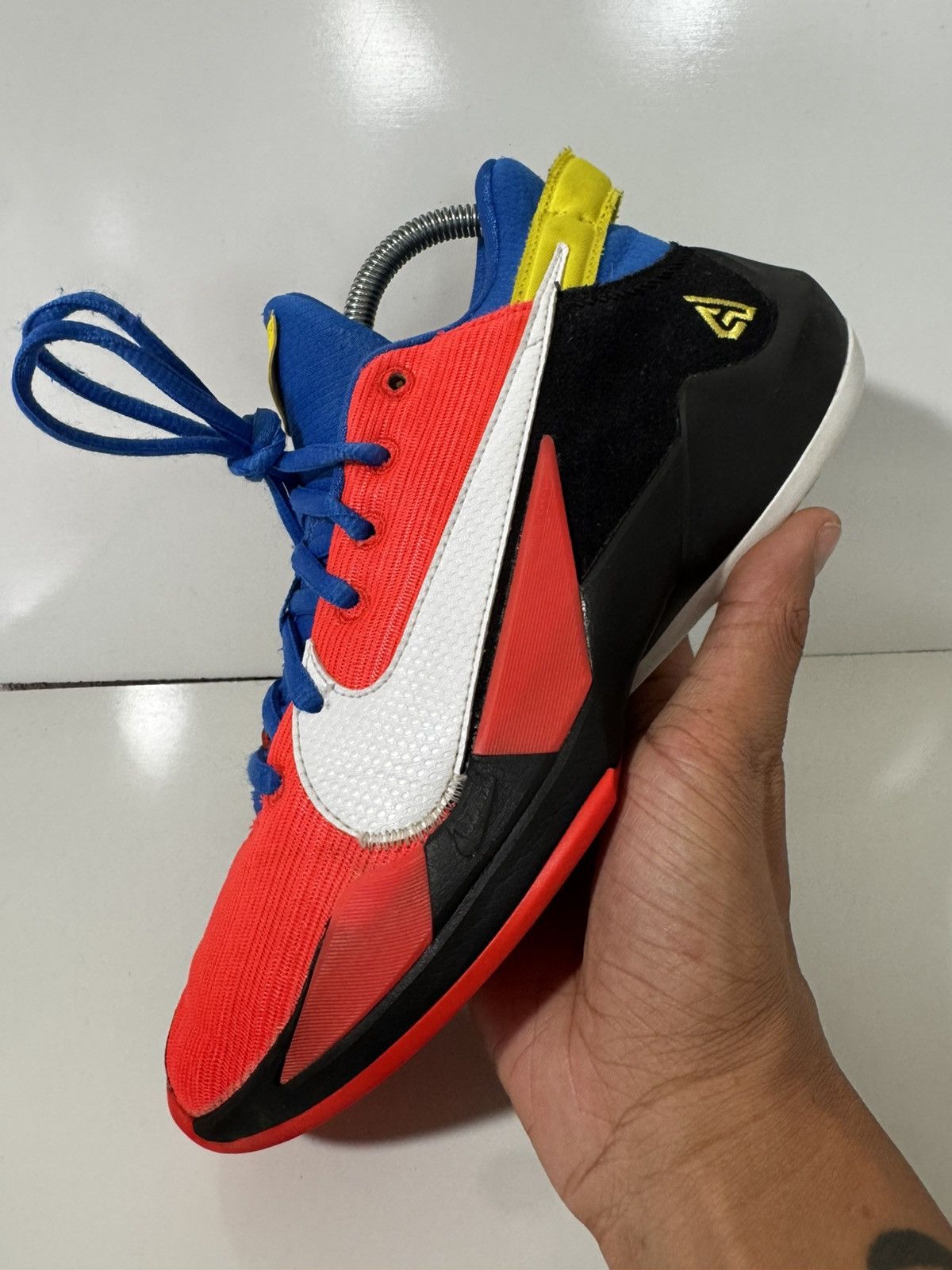 Nike Nike Giannis Freak 2 GS “Bright Crimson” Size US 5 / EU 37 - 1 Thumbnail