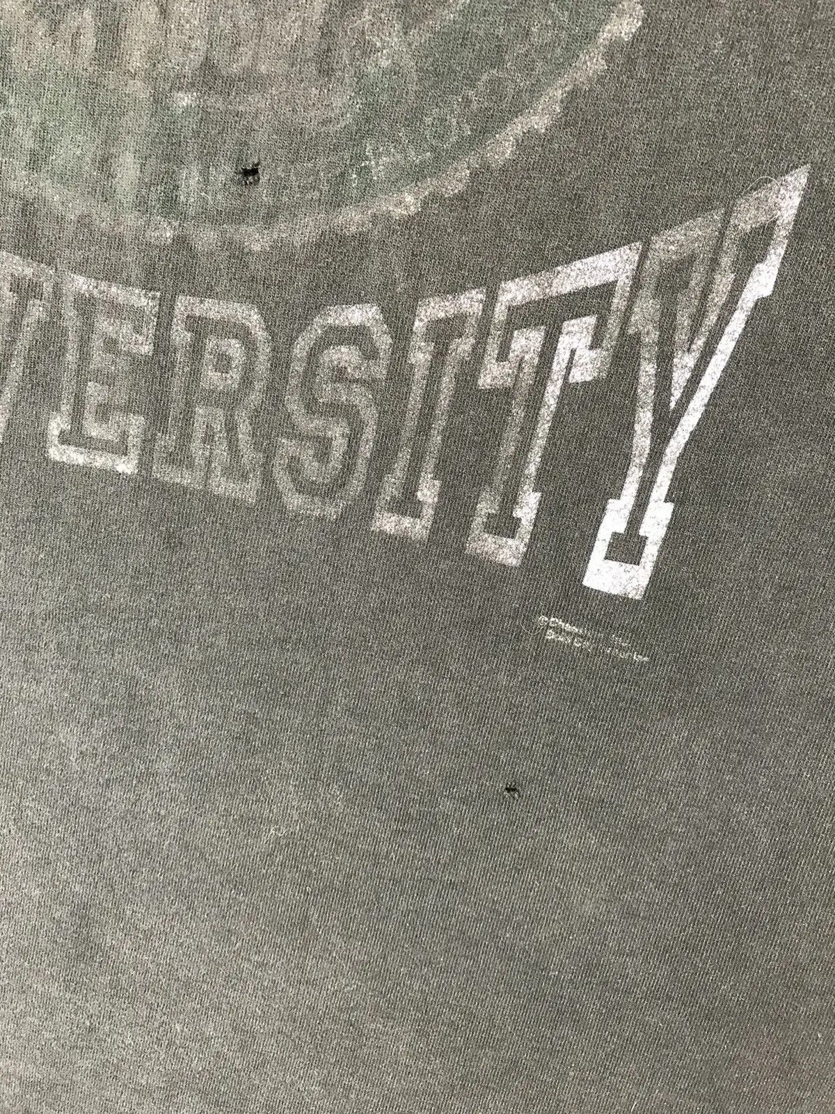 Band Tees Mistake university T-shirt vintage band tee size XLarge Size US XL / EU 56 / 4 - 6 Thumbnail