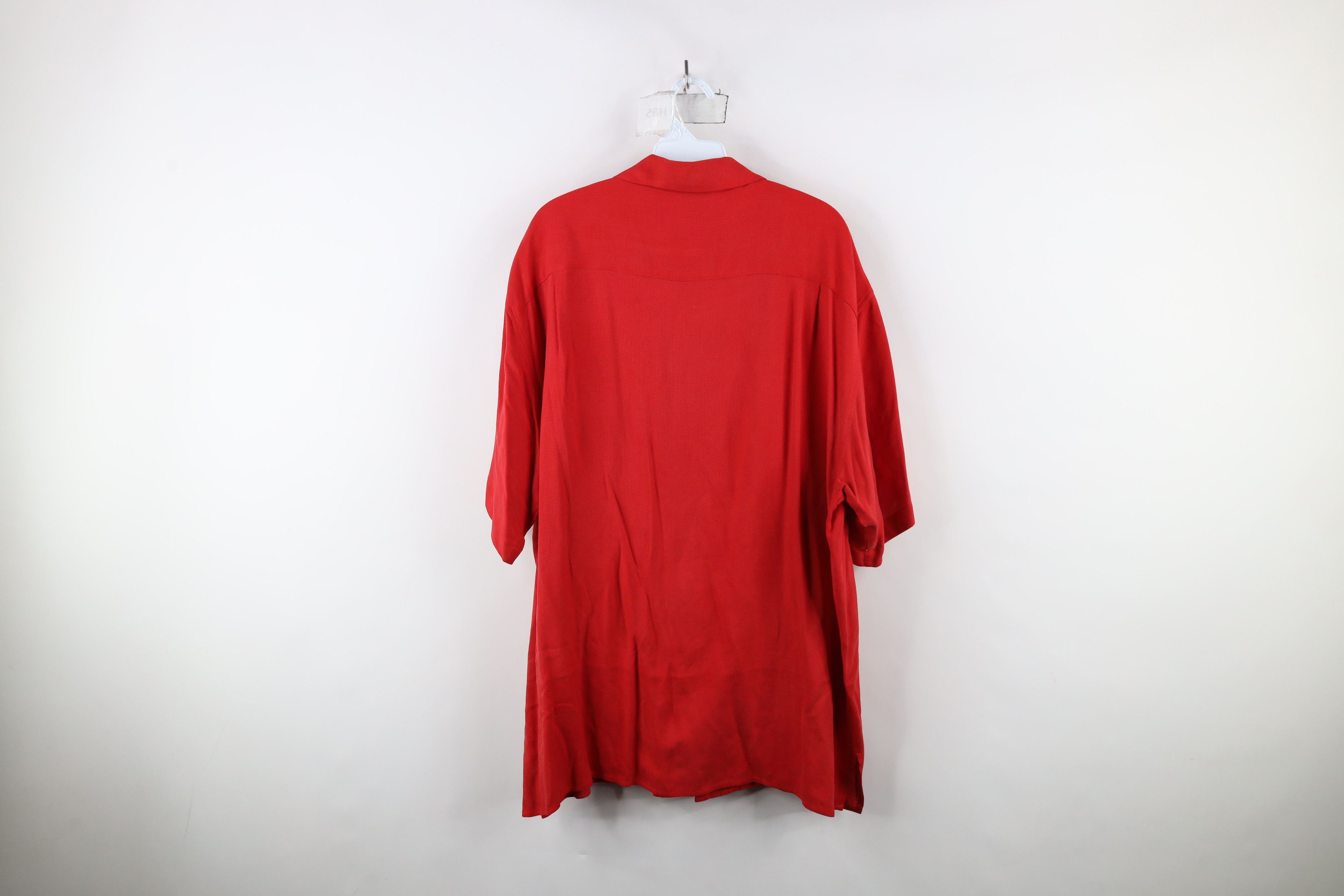 Vintage Vintage 90s Streetwear Silk Short Sleeve Button Shirt Red Size US XL / EU 56 / 4 - 9 Thumbnail