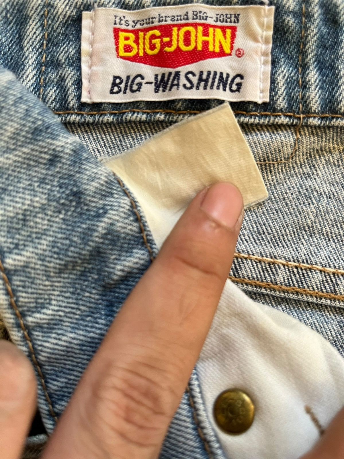 Japanese Brand Vintage Japanese Brand Light Wash Distressed Baggy Jeans Size US 32 / EU 48 - 9 Thumbnail
