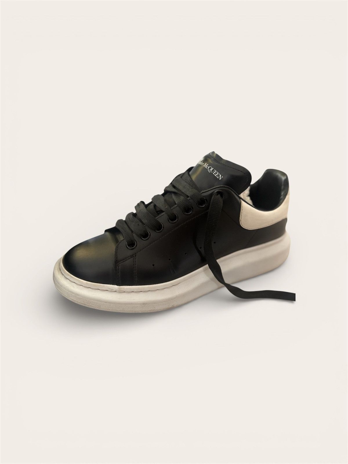 Alexander McQueen Alexander Mcquen oversized sneakers Size US 9 / EU 42 - 2 Thumbnail