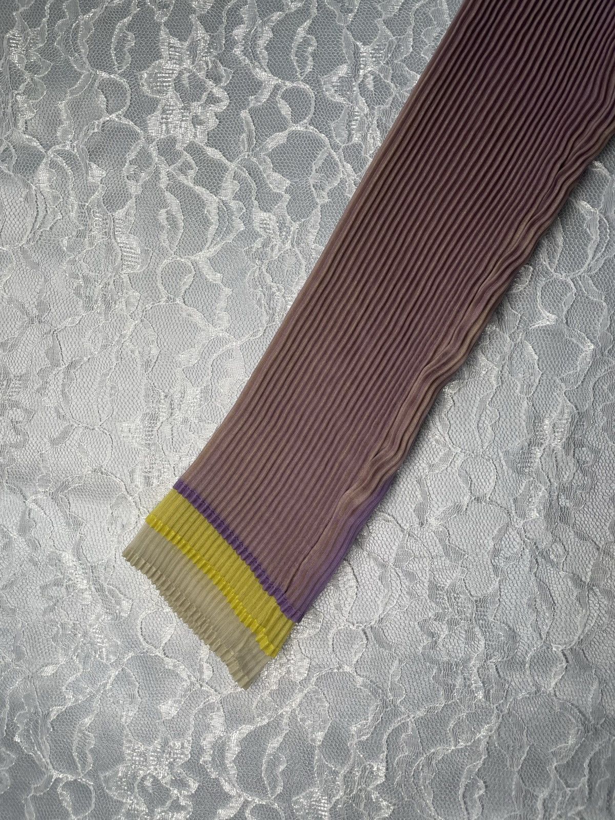 Issey Miyake × Pleats Please Issey Miyake Issey Miyake Pleated Tri Color Blouse Size M / US 6-8 / IT 42-44 - 3 Thumbnail