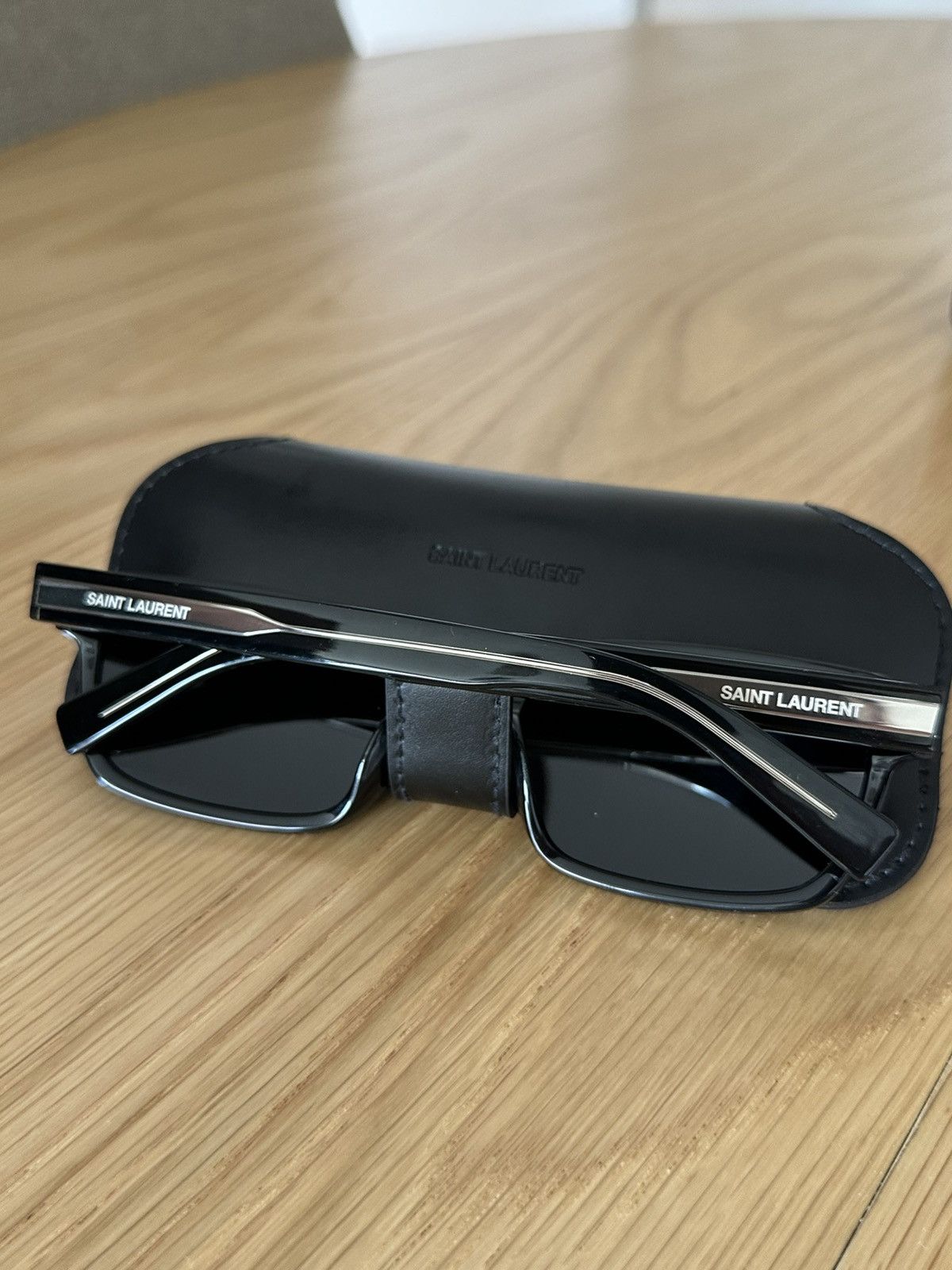 Saint Laurent Paris SAINT LAURENT SL 662 Sunglasses Black Size ONE SIZE - 14 Thumbnail