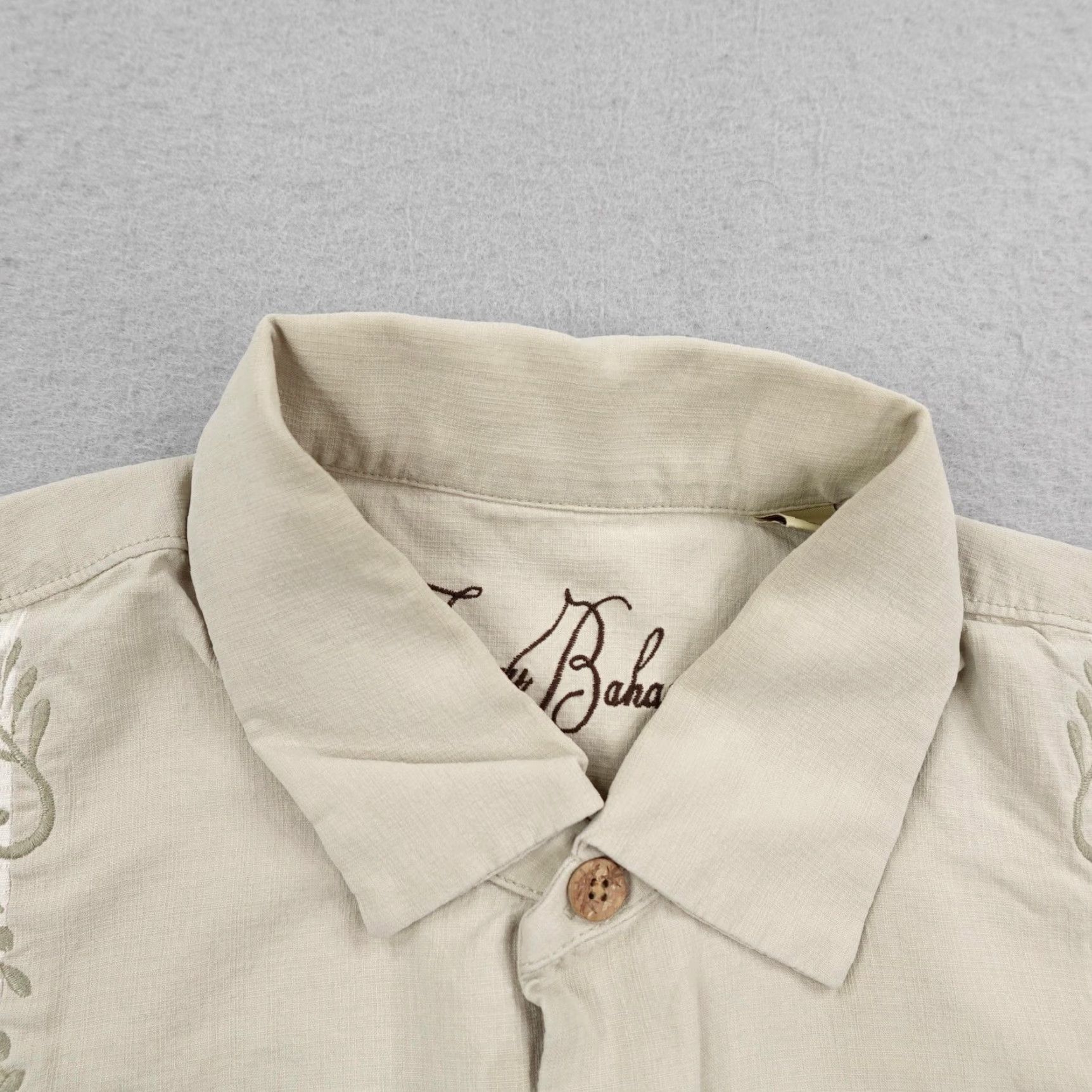 Tommy Bahama Tommy Bahama Shirt Mens Large Beige Silk Hawaiian Aloha Floral Embroidered Camp Button-Up Short Sleeve Size US L / EU 52-54 / 3 - 2 Thumbnail