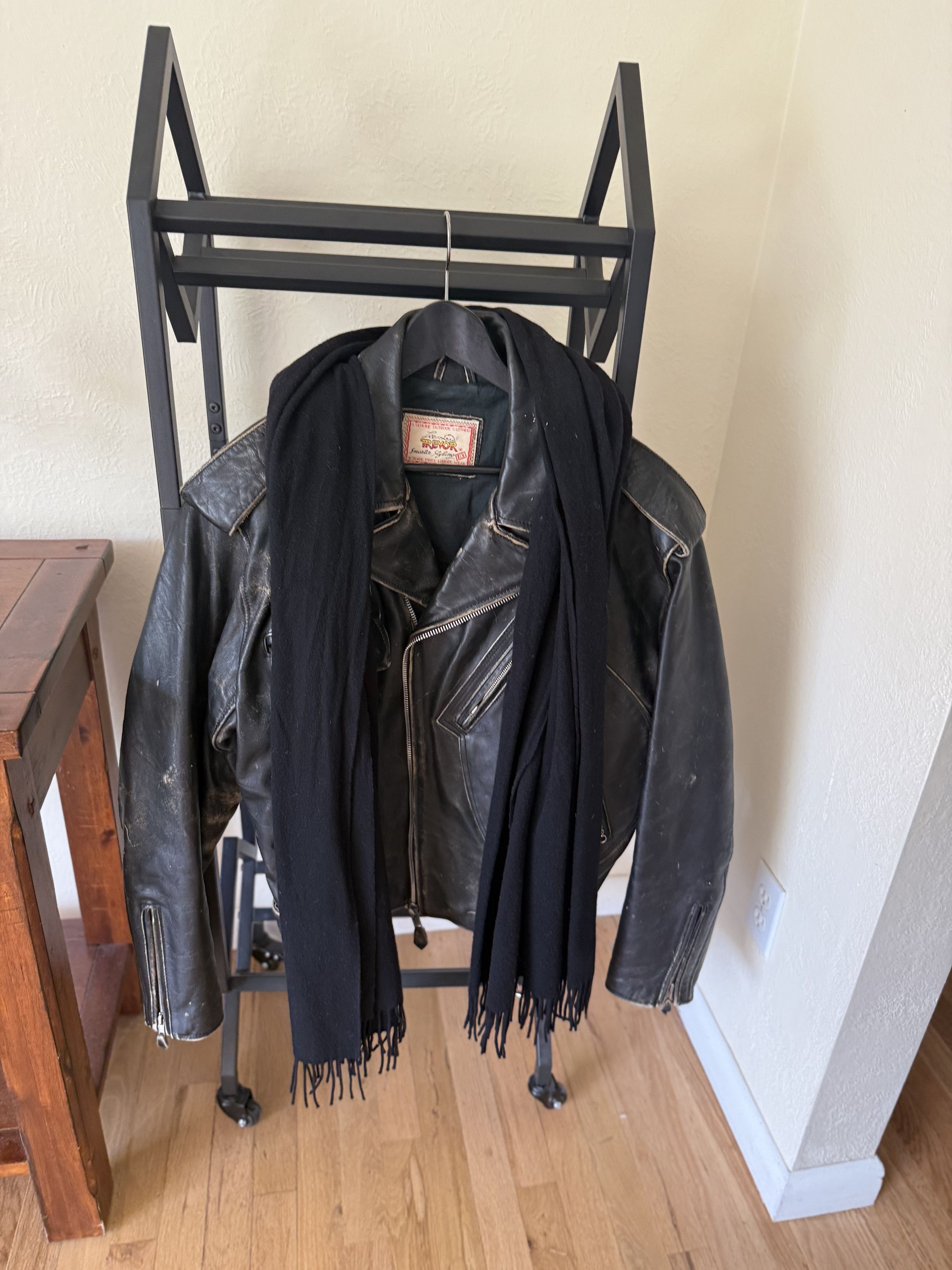 Other Vintage Lee Trevor Leather Motorcycle Jacket — Patina Size US M / EU 48-50 / 2 - 4 Thumbnail