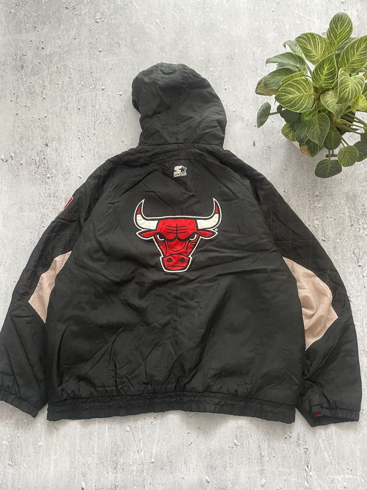 NBA × Starter × Vintage Rare NBA Chicago Bulls Jacket Bomber vintage 90’s Size US XL / EU 56 / 4 - 1 Thumbnail