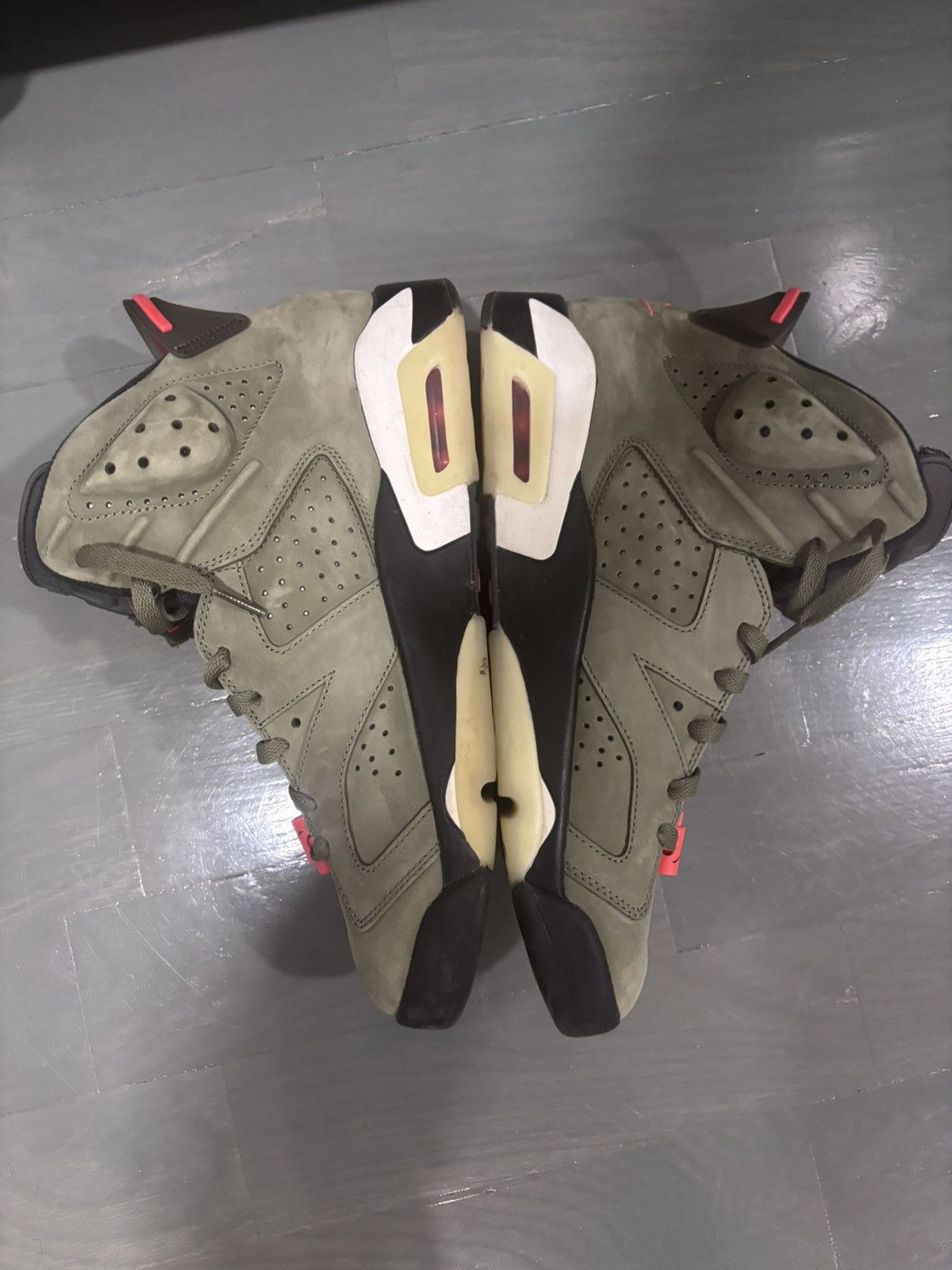 Jordan Brand × Travis Scott Travis Scott x Air Jordan 6 Retro "Medium Olive" Cactus Jack Size US 11 / EU 44 - 2 Thumbnail