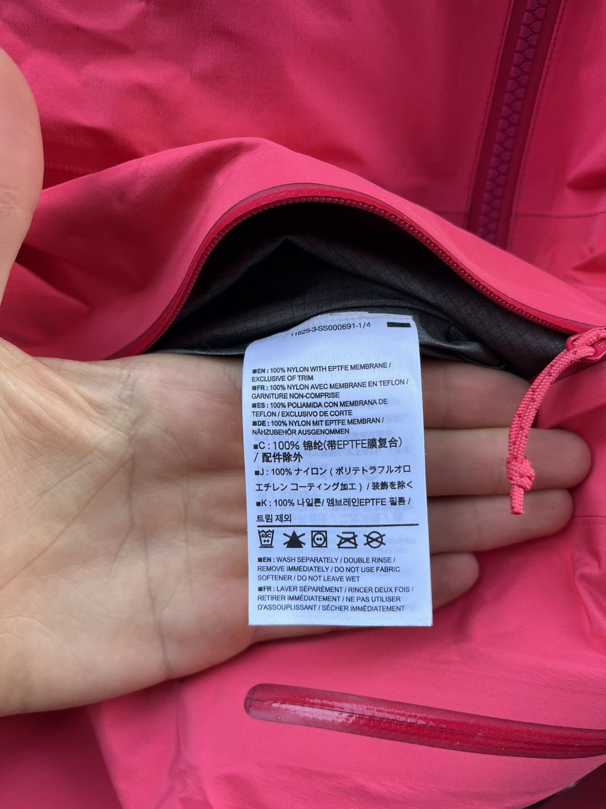 Arc'teryx Arc’teryx Beta Gore-tex Pro Jacket Waterproof Gorpcore Y2K Size XL / US 12-14 / IT 48-50 - 13 Thumbnail