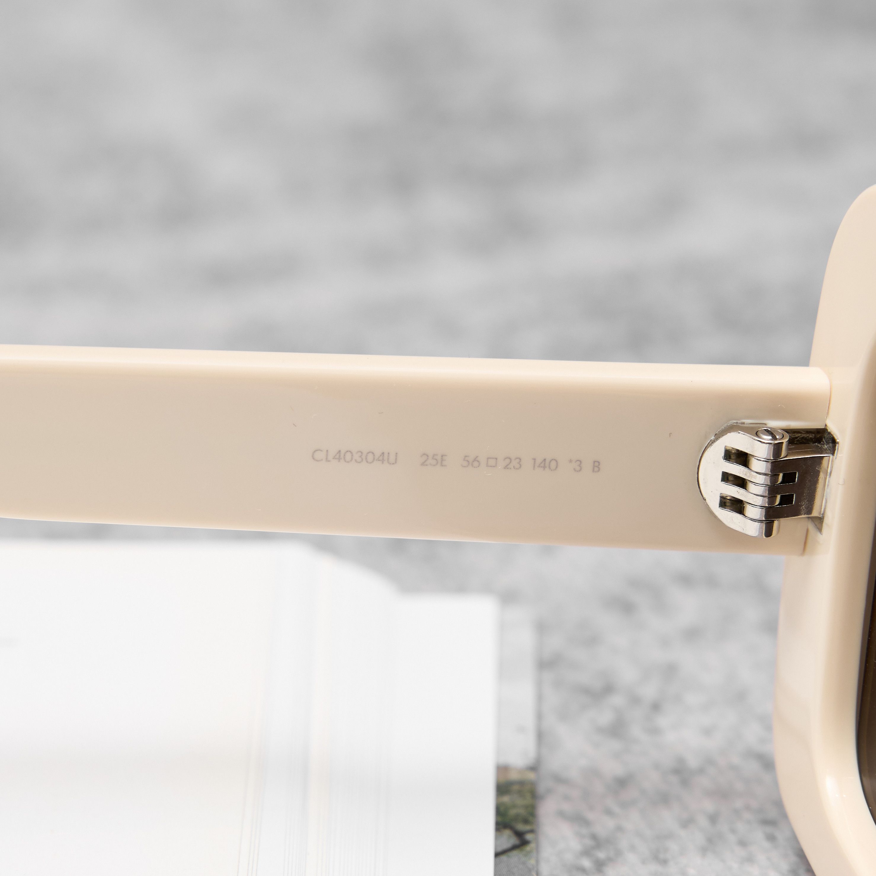 Celine CELINE Triomphe CL40304U 25E Sunglasses Size ONE SIZE - 4 Thumbnail