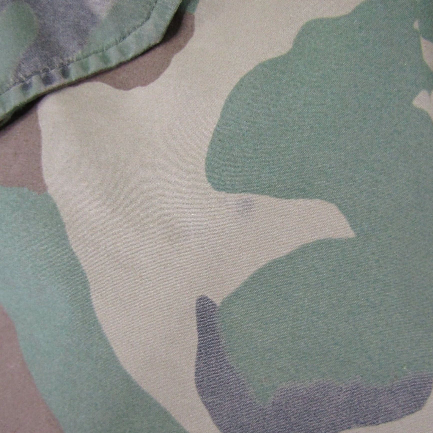 Vintage VINTAGE US Army Cold Weather Field Jacket Camo Medium Long Green Woodland 90s Mens Size US M / EU 48-50 / 2 - 7 Thumbnail