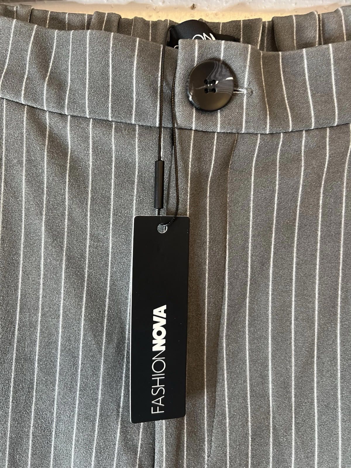 Fashion Nova Fashion Nova Work It Pin Strip Trouser Pants NWT Sz L Size 36" / US 14 / IT 50 - 3 Thumbnail