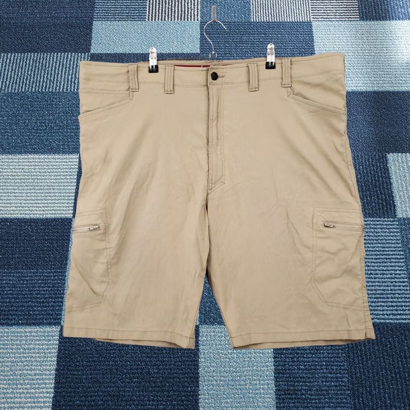 Wrangler Wrangler Shorts Mens 46 Khaki Cargo Zip Pocket Nylon Stretch Hiking Tech Cargo Pocket Outdoor Mens Size US 30 / EU 46 - 1 Thumbnail