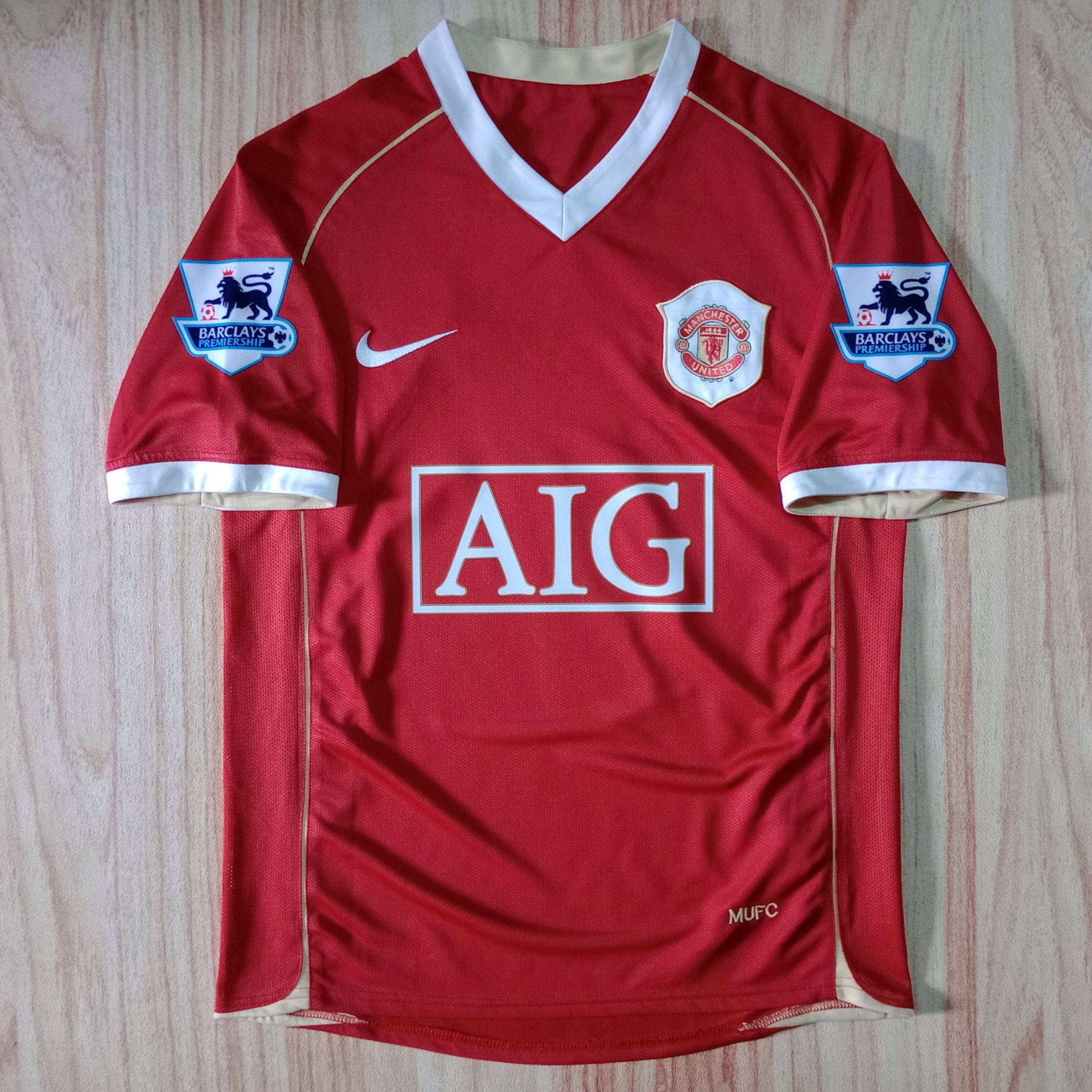 image of Nike x Soccer Jersey Manchester United 2006-2007 Home Jersey Ronaldo 7 in Red White (Size Small)