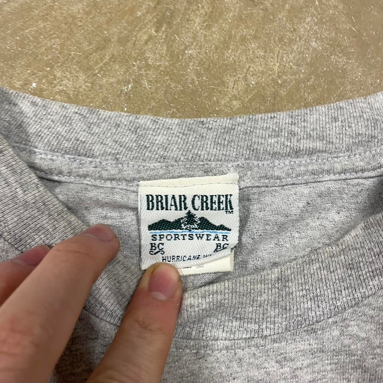 & Other Stories Vintage Wisconsin Badgers grey cotton t-shirt size large Size US L / EU 52-54 / 3 - 2 Thumbnail
