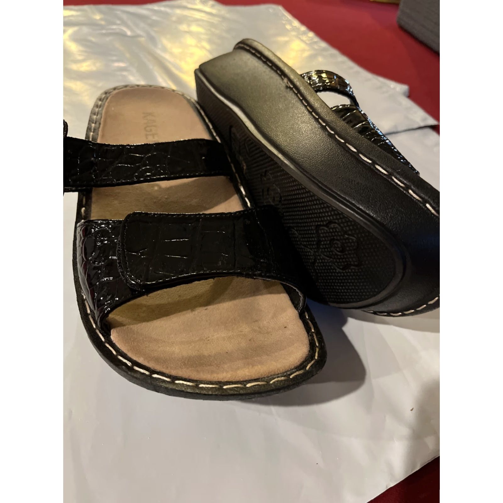Skagen KAGEN Black Patent Leather Dressy SANDALS Silver Buckle Wedges Flat Women’s 7 Slip On Size M / US 6-8 / IT 42-44 - 6 Thumbnail
