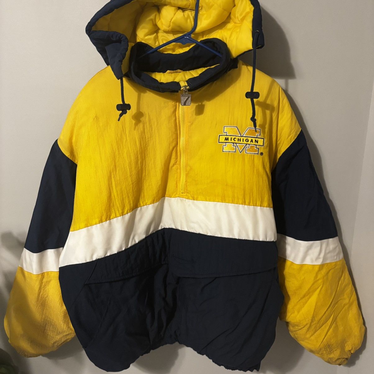 Logo 7 Logo 7 Michigan Wolverines Zip Up Hooded Jacket Size US XL / EU 56 / 4 - 1 Thumbnail