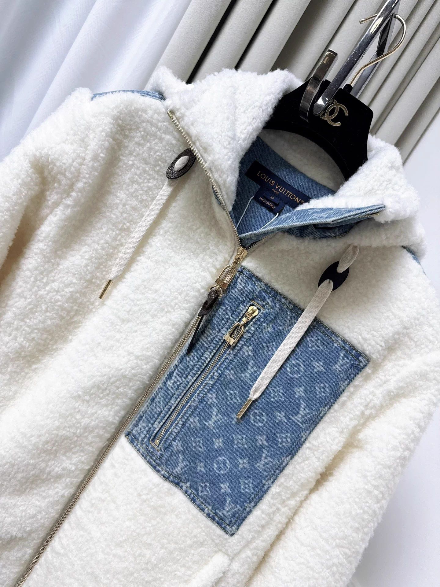 Louis Vuitton LV hooded jacket white teddy lamb wool denim blue logo Size XXS / US 00 / IT 34 - 3 Thumbnail
